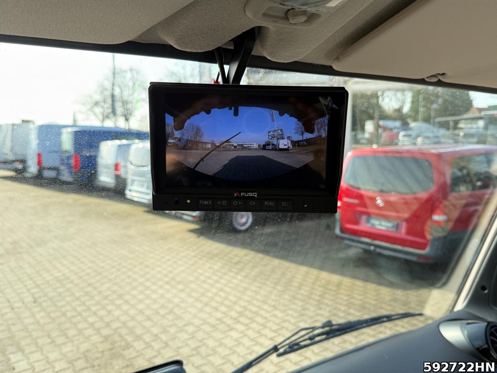 Fahrzeugabbildung FUSO Canter 7C18 HIAB-Abrollkipper Vfhrzg.