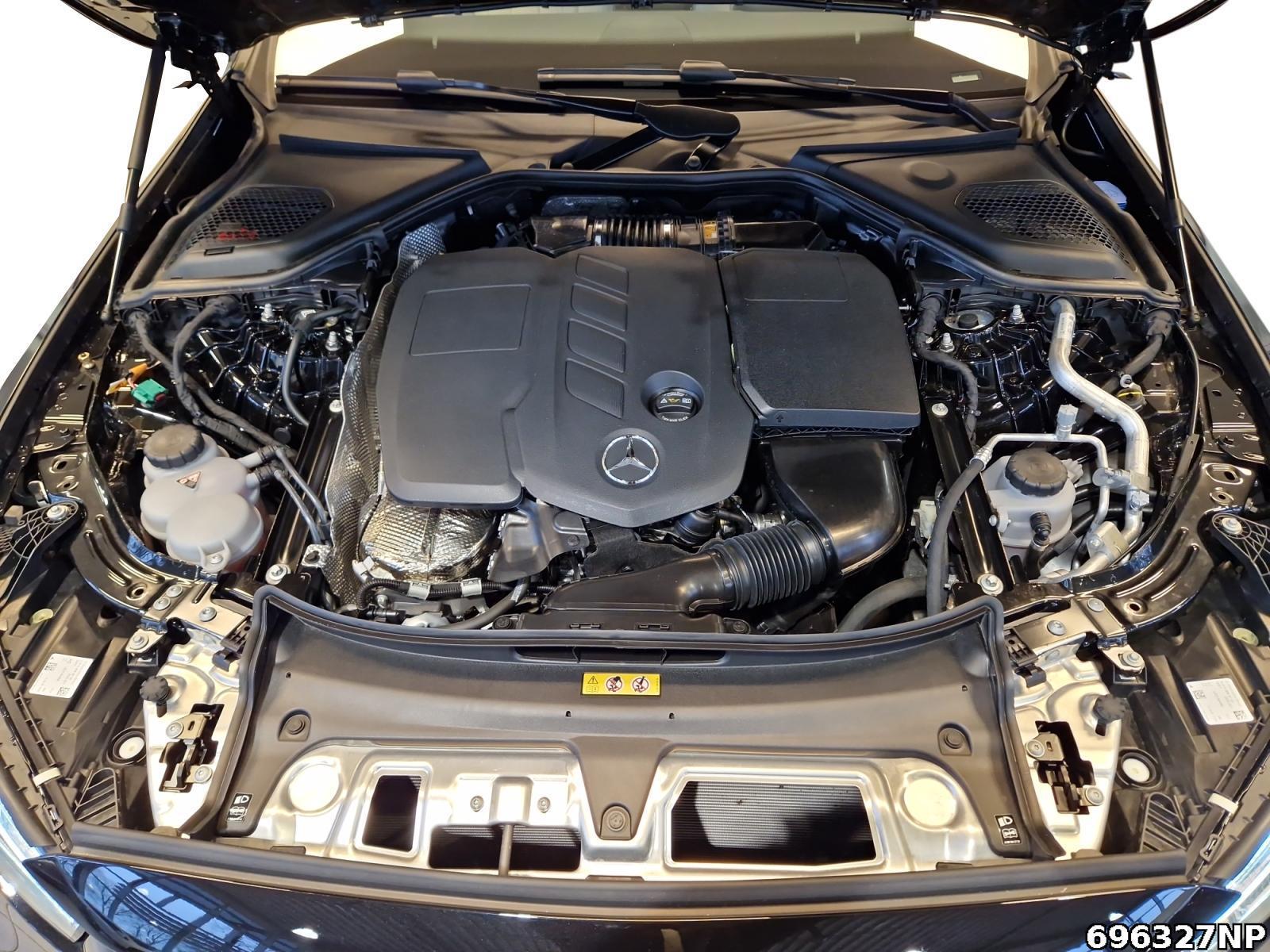 Fahrzeugabbildung Mercedes-Benz E 300 T AMG Pano AHK BURMESTER Digital-Light