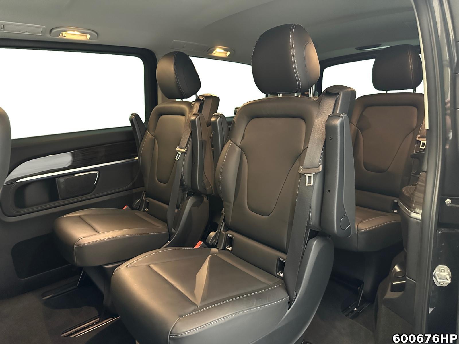Fahrzeugabbildung Mercedes-Benz V 300 d lang 4M Avantgarde LED DISTRONIC 360 AHK