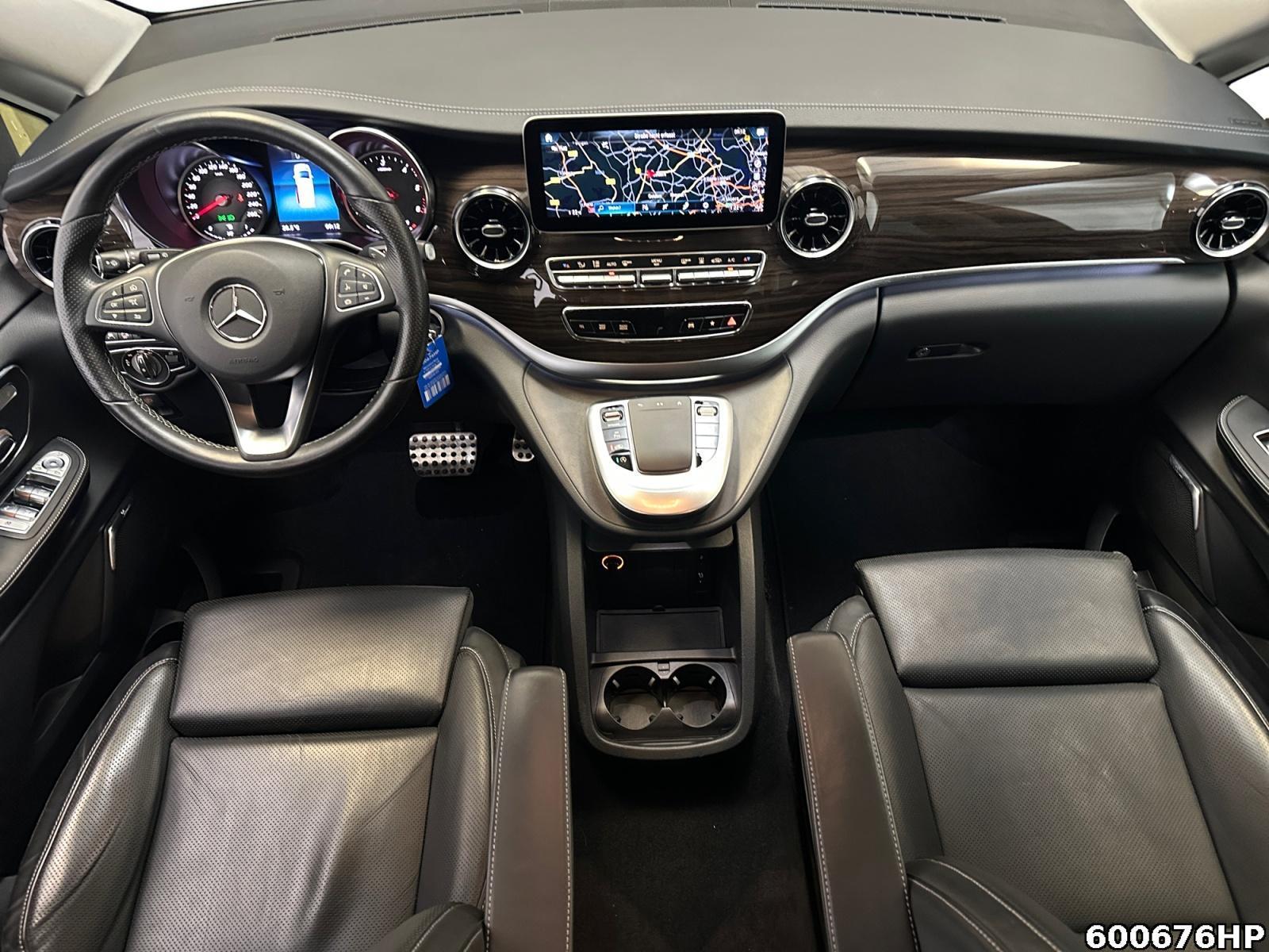 Fahrzeugabbildung Mercedes-Benz V 300 d lang 4M Avantgarde LED DISTRONIC 360 AHK