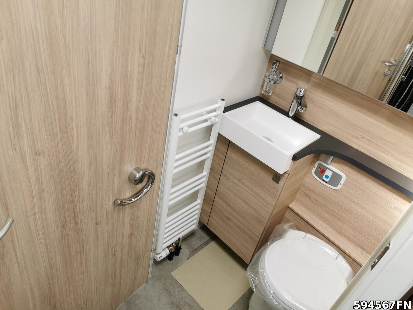 Fahrzeugabbildung Frankia Platin 7400 Plus Final Edition Solar Markise