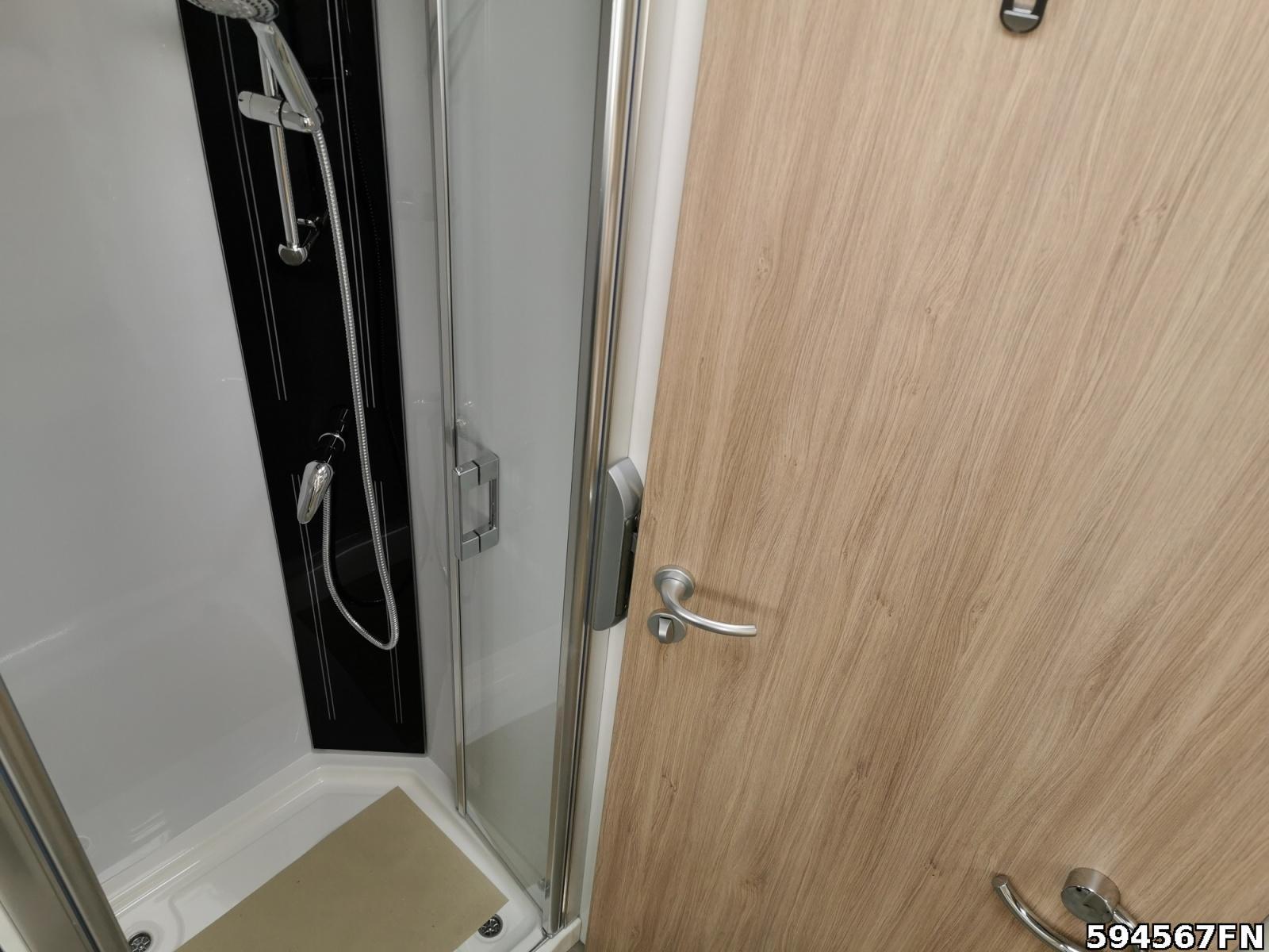 Fahrzeugabbildung Frankia Platin 7400 Plus Final Edition Solar Markise