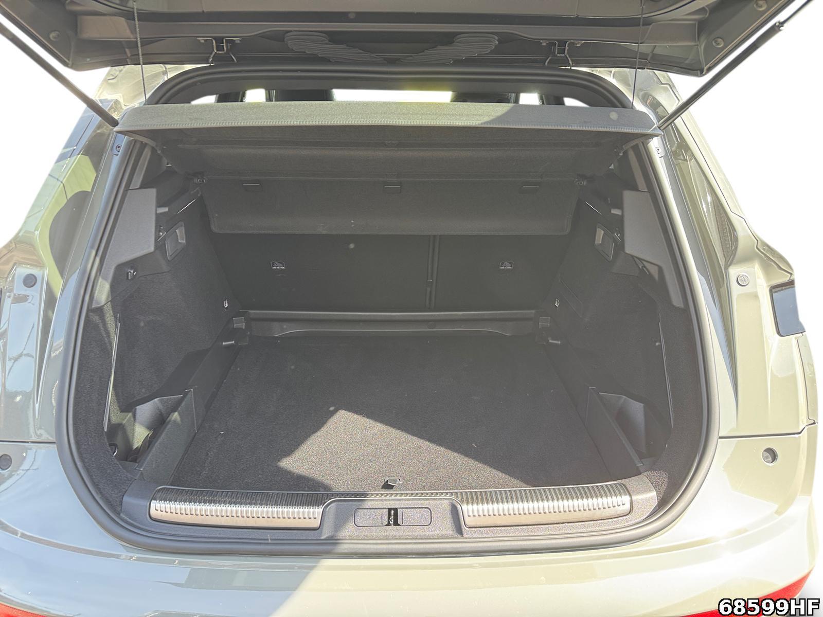 Fahrzeugabbildung DS Automobiles DS7 Crossback 1.5 BlueHDi 130 Rivoli (EU6d)