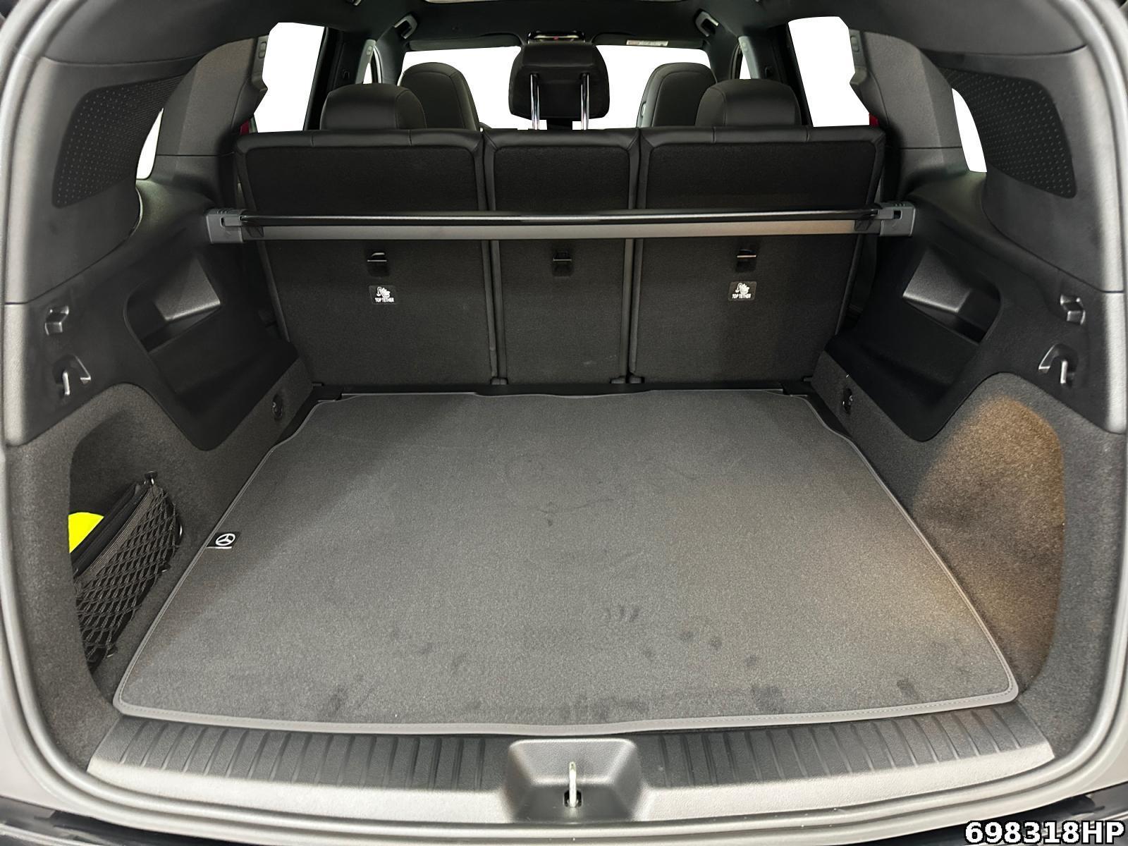 Fahrzeugabbildung Mercedes-Benz GLB 220 4MATIC +AMG+AHK+BURMSTER+MULTIBEAM+NIGHT