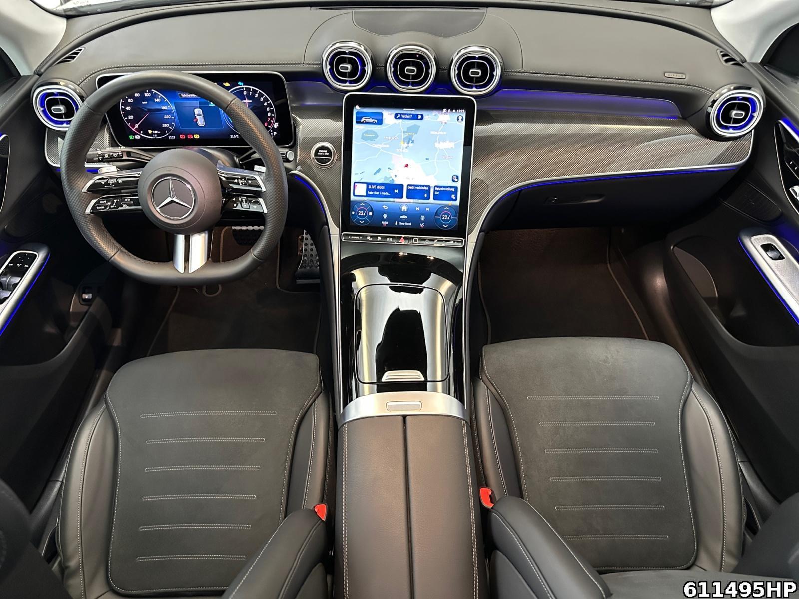 Fahrzeugabbildung Mercedes-Benz GLC 300 e 4M AMG Pano AHK Distronic Memory LED