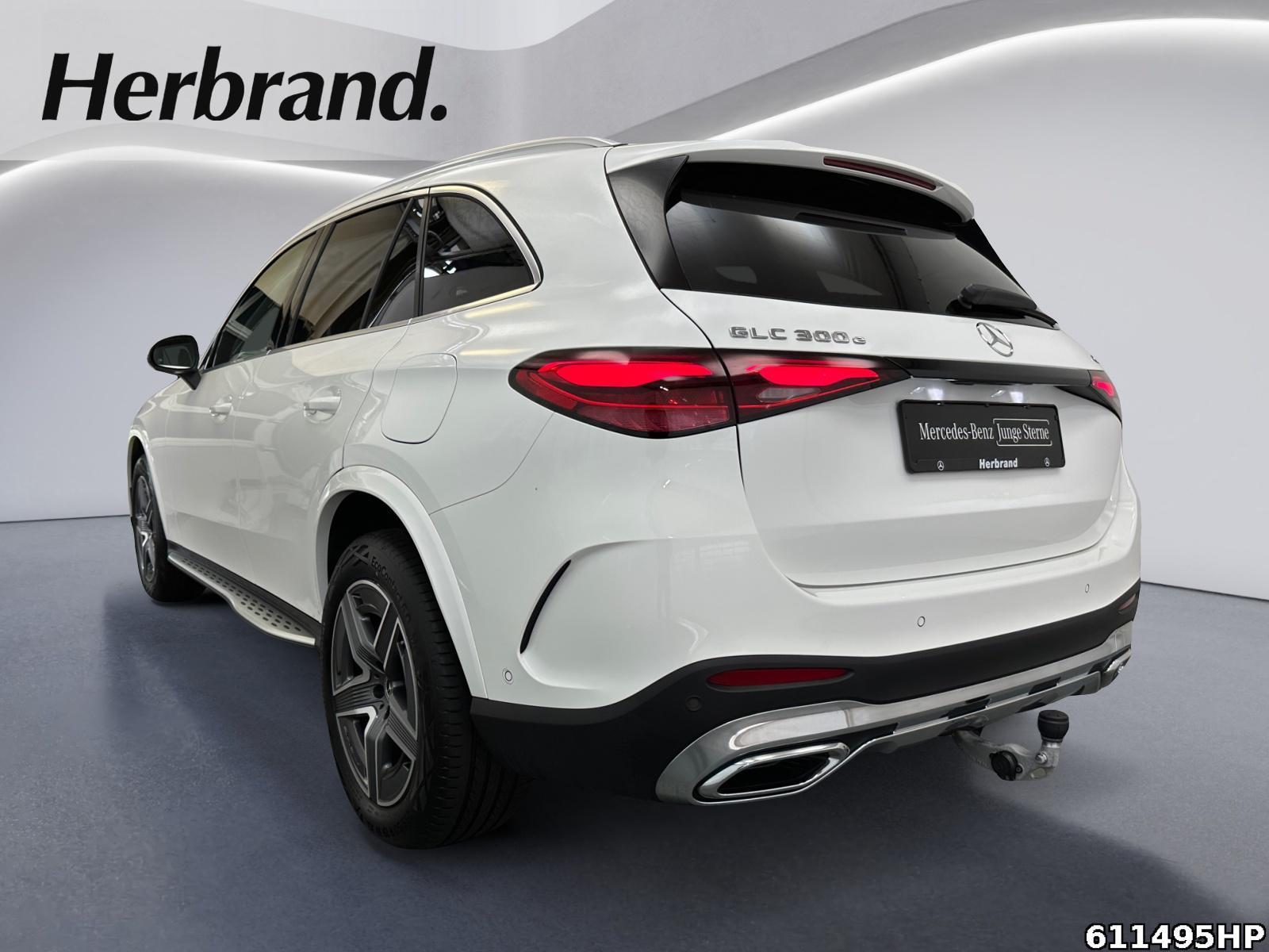 Fahrzeugabbildung Mercedes-Benz GLC 300 e 4M AMG Pano AHK Distronic Memory LED