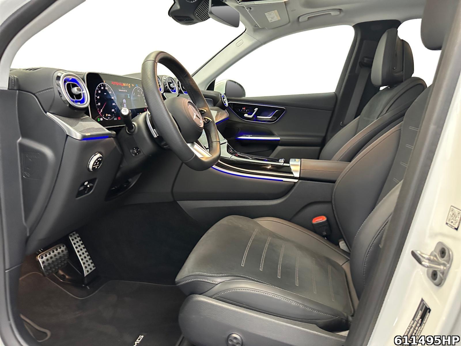 Fahrzeugabbildung Mercedes-Benz GLC 300 e 4M AMG Pano AHK Distronic Memory LED