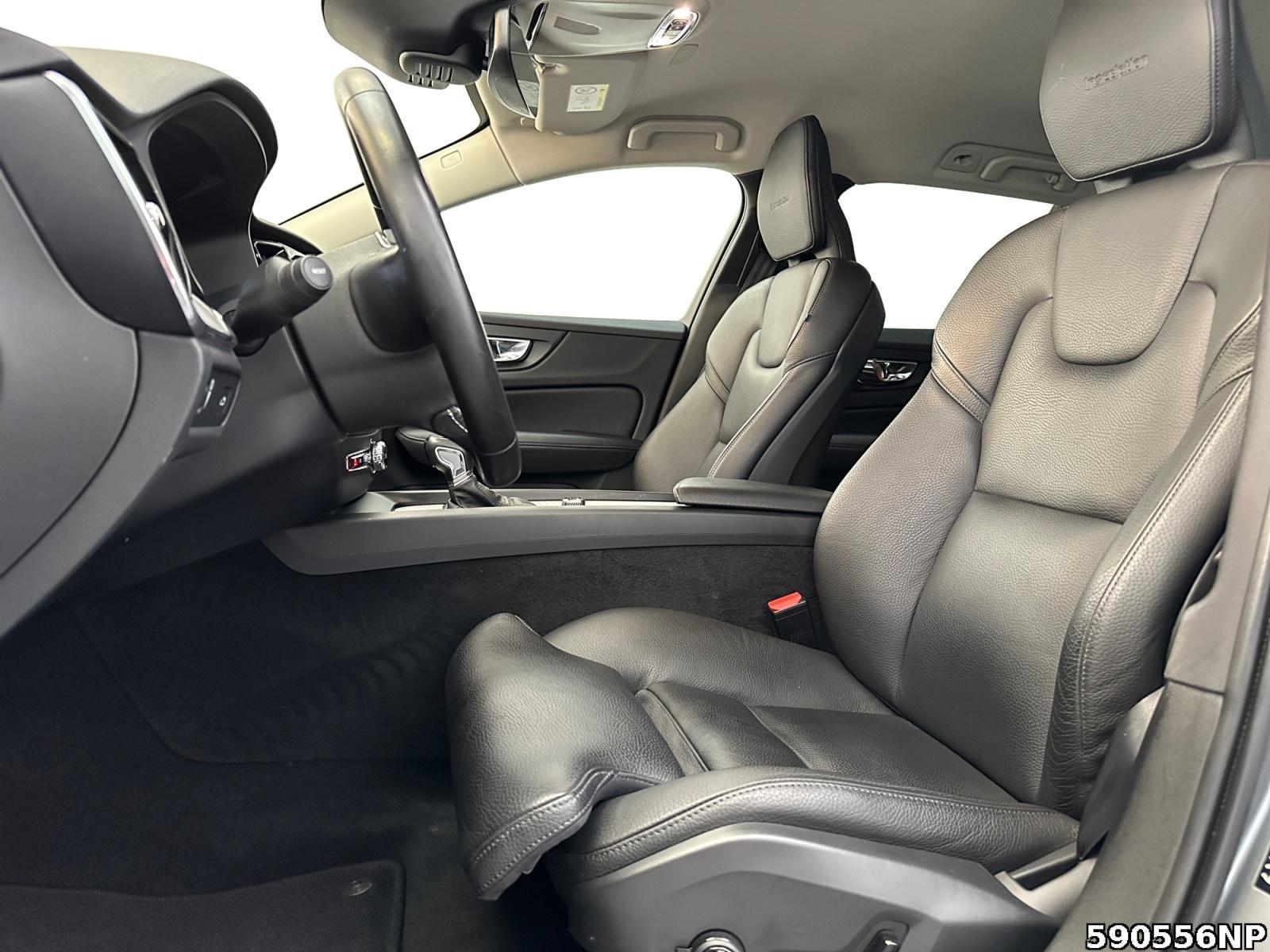 Fahrzeugabbildung Volvo V60 Inscripton Geartronic Kamera Navigation Leder AHK PDC