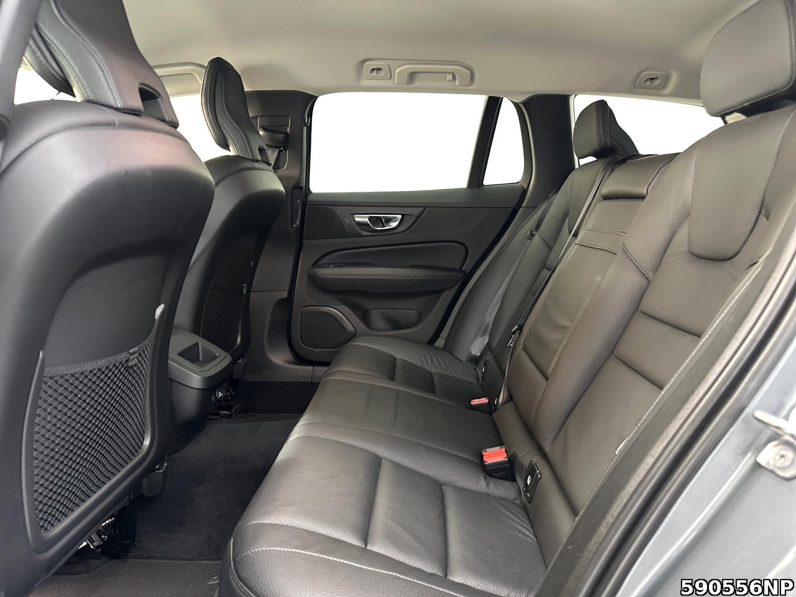 Fahrzeugabbildung Volvo V60 Inscripton Geartronic Kamera Navigation Leder AHK PDC