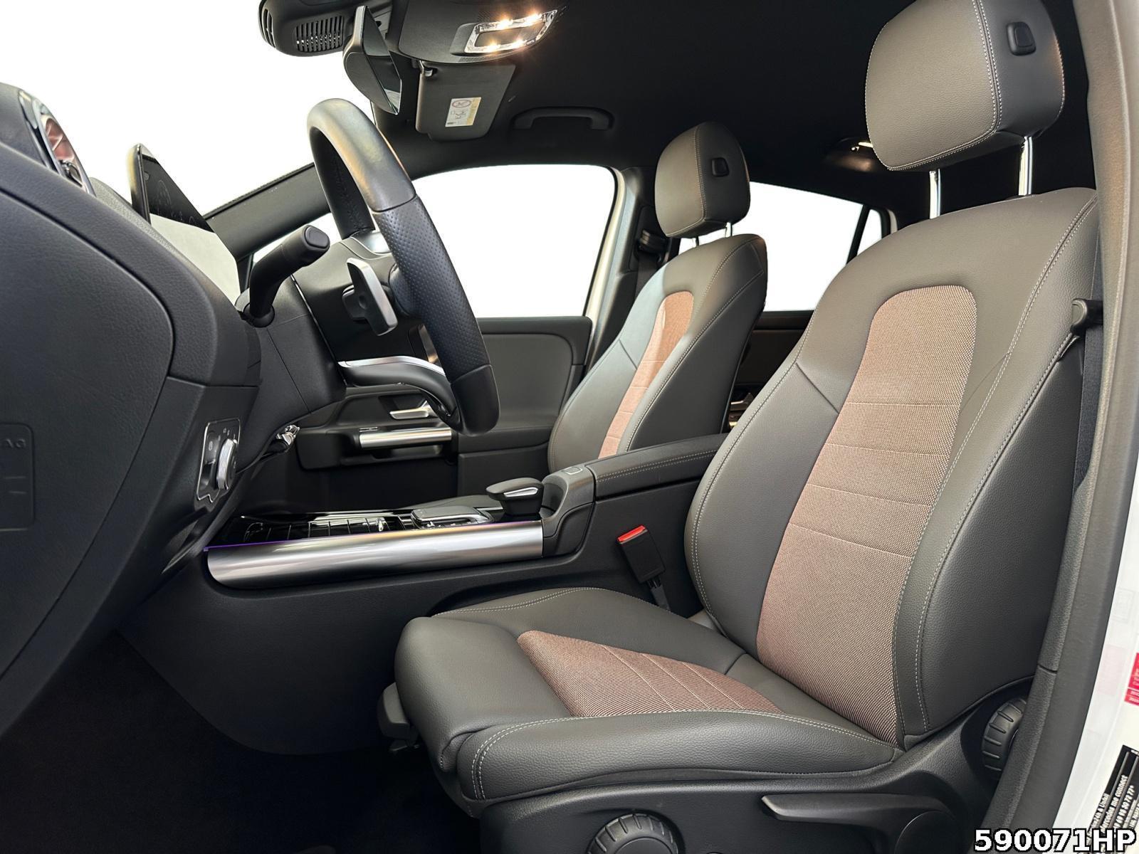 Fahrzeugabbildung Mercedes-Benz EQA Electric Art Nght LED Kamera KEYLESS GO