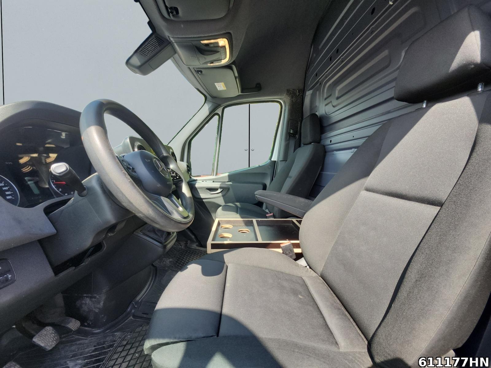 Fahrzeugabbildung Mercedes-Benz Sprinter 314 CDI Kasten*L2H2*MBUX*Kamera*AHK3,5