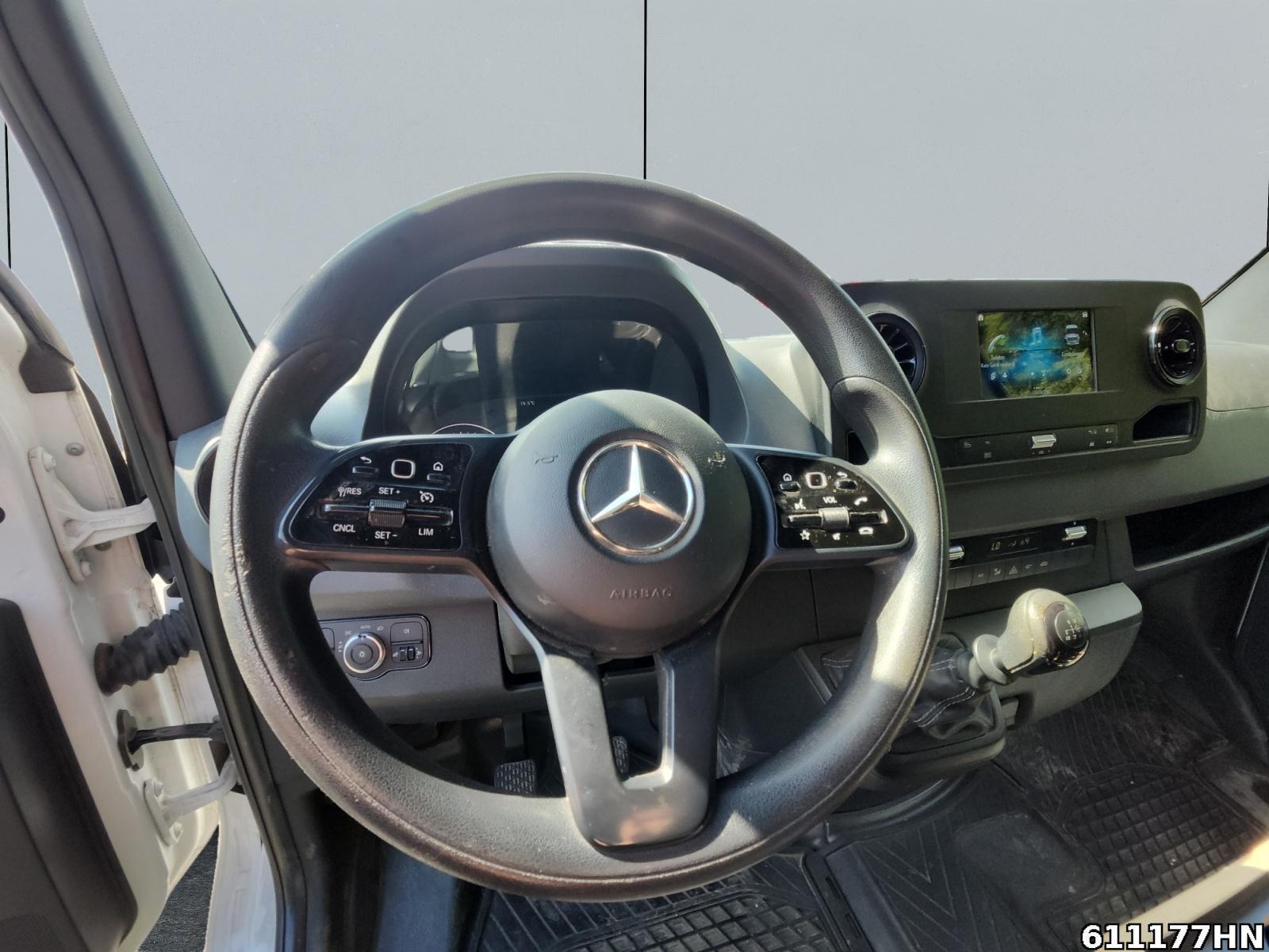 Fahrzeugabbildung Mercedes-Benz Sprinter 314 CDI Kasten*L2H2*MBUX*Kamera*AHK3,5