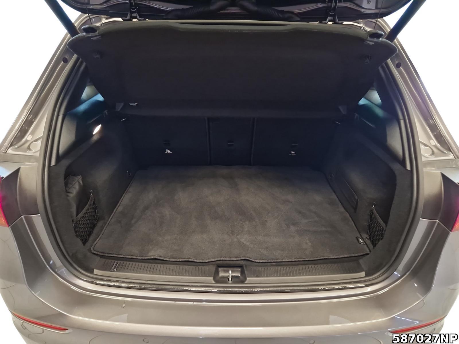 Fahrzeugabbildung Mercedes-Benz B 180 AMG LED Kamera elektr.Heckklappe Sitzheiz.