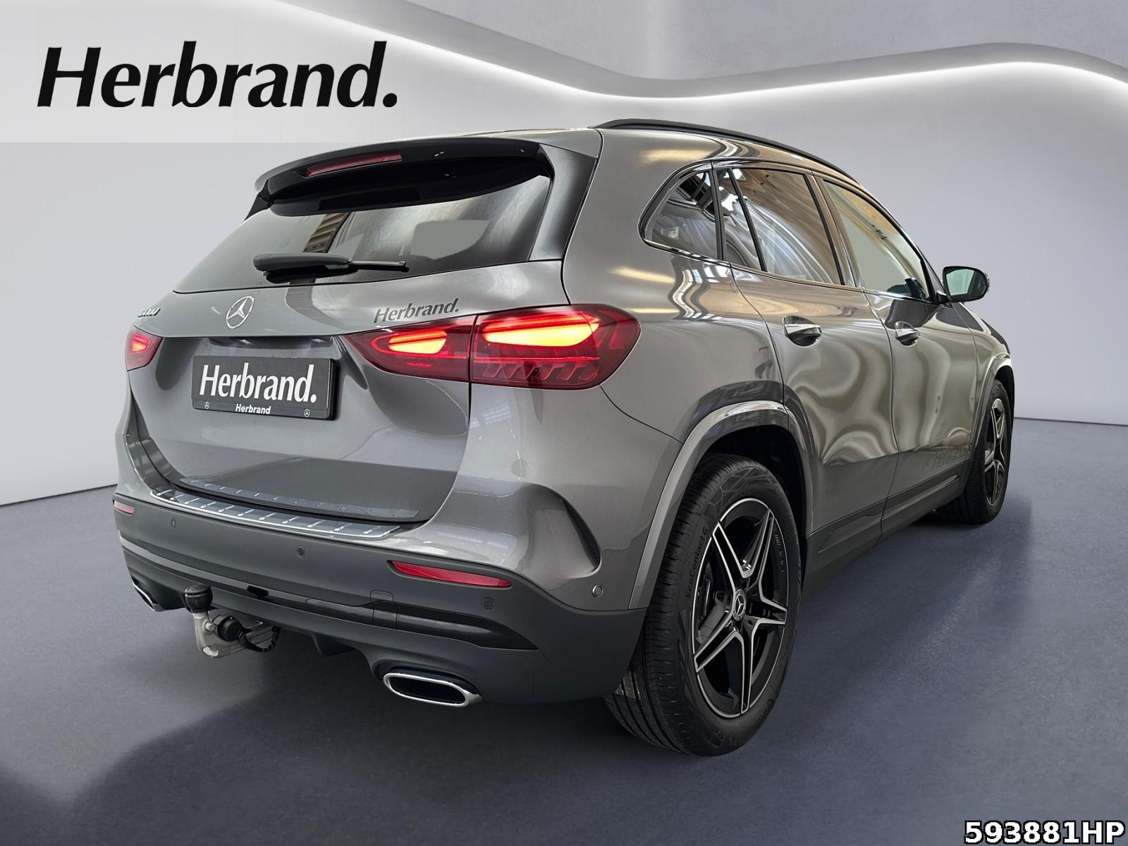 Fahrzeugabbildung Mercedes-Benz GLA 180 +AMG+360°KAM+AHK+DISTRONIC+WINTERPAKET+