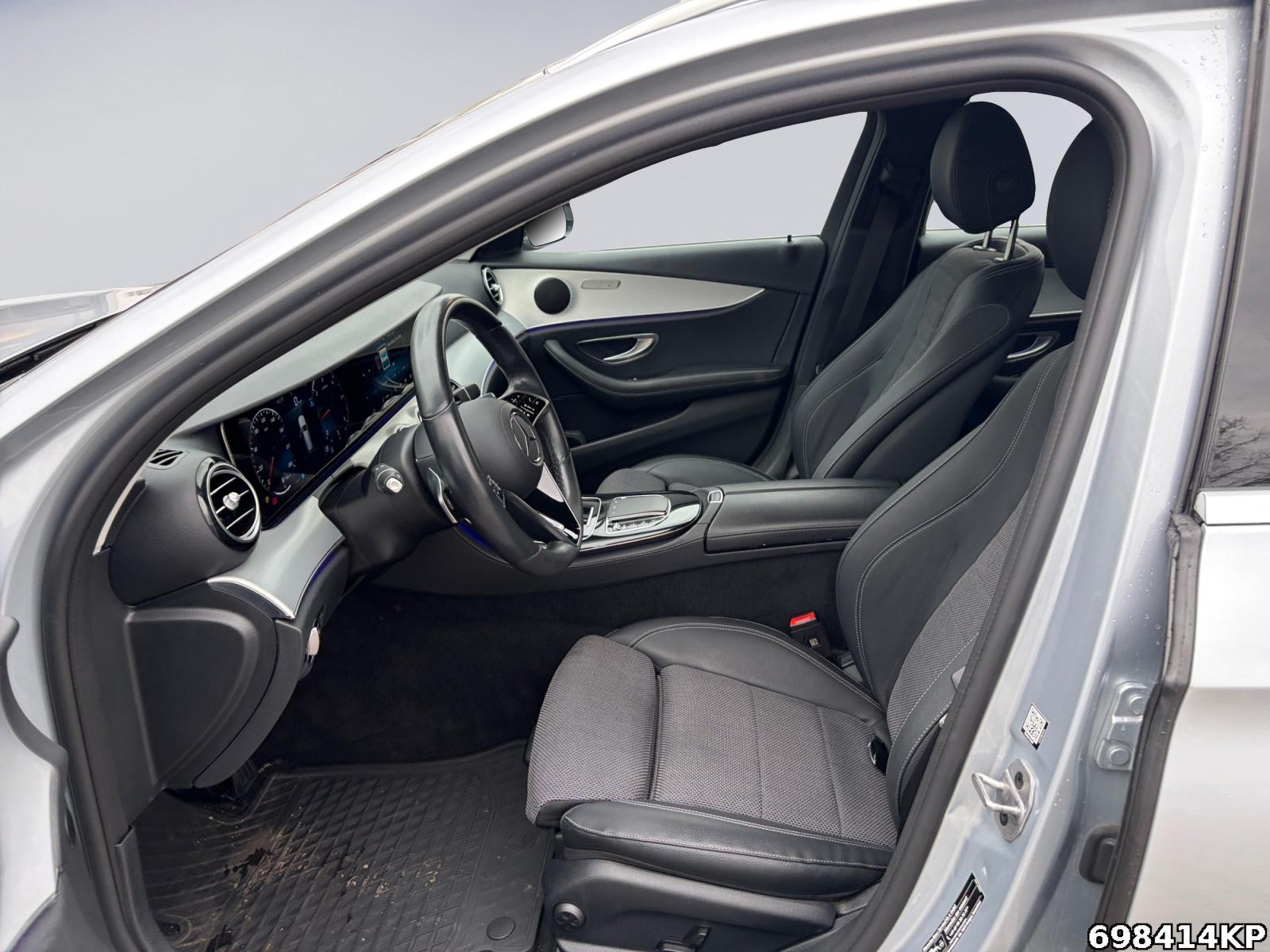 Fahrzeugabbildung Mercedes-Benz E 220 d T Avantgarde Widescr. Ambiente CarPlay