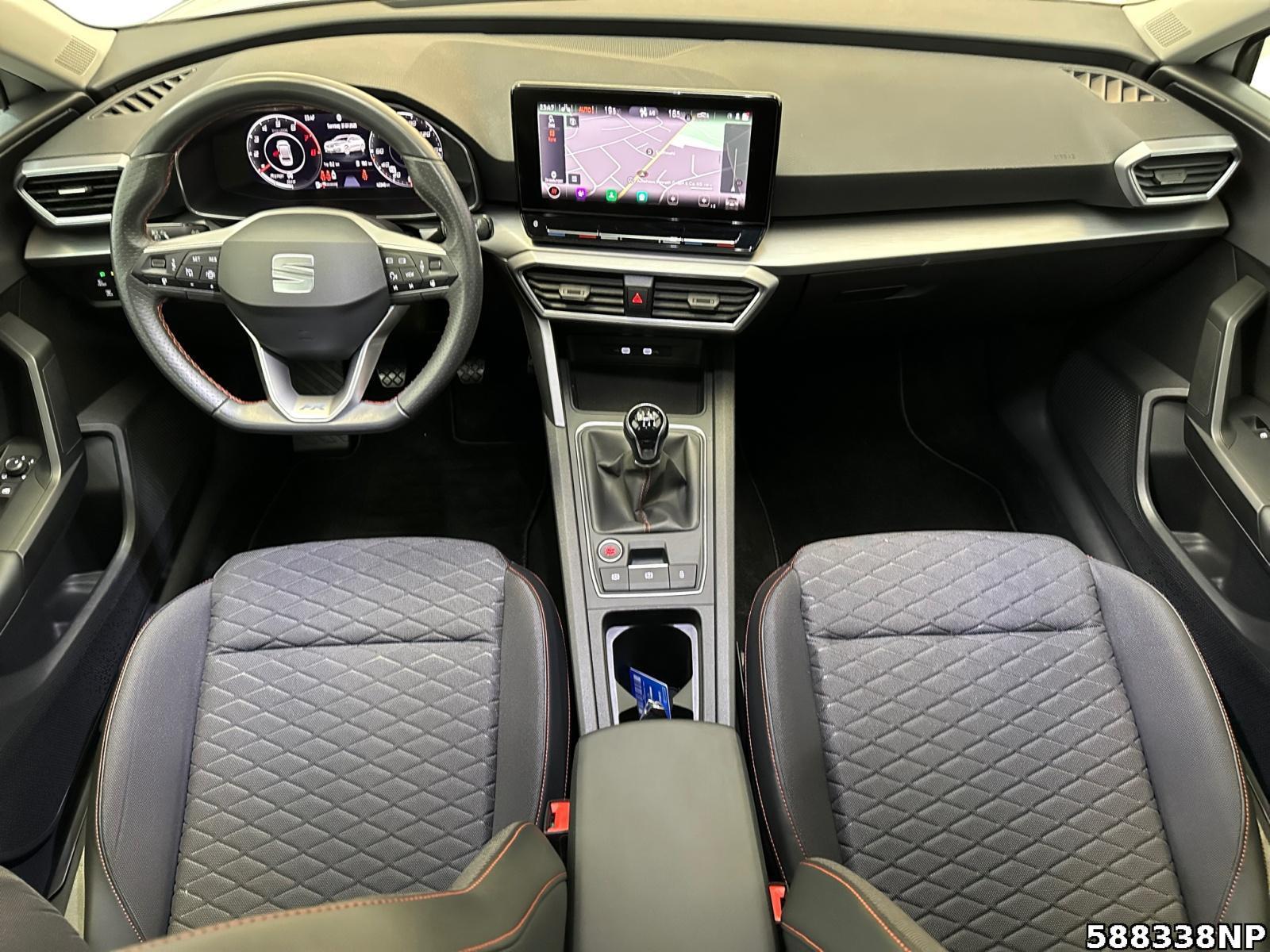 Fahrzeugabbildung SEAT Leon FR Kamera DAB+ LED