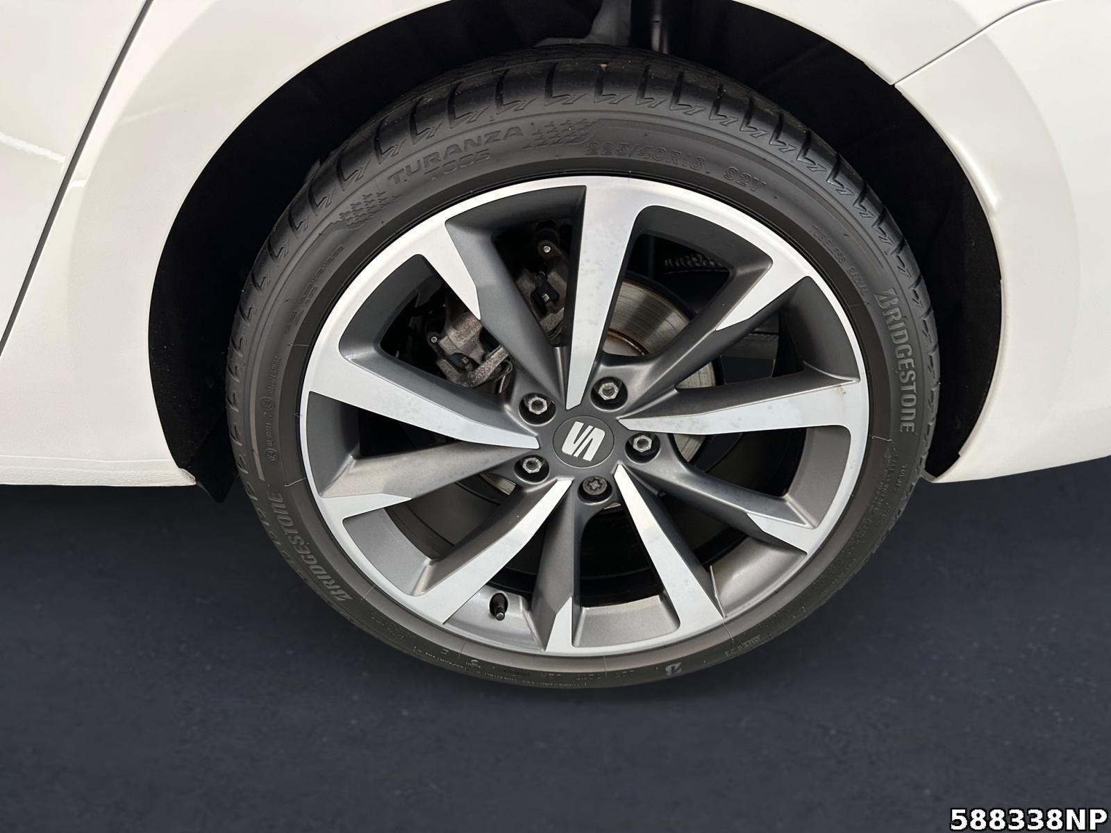 Fahrzeugabbildung SEAT Leon FR Kamera DAB+ LED