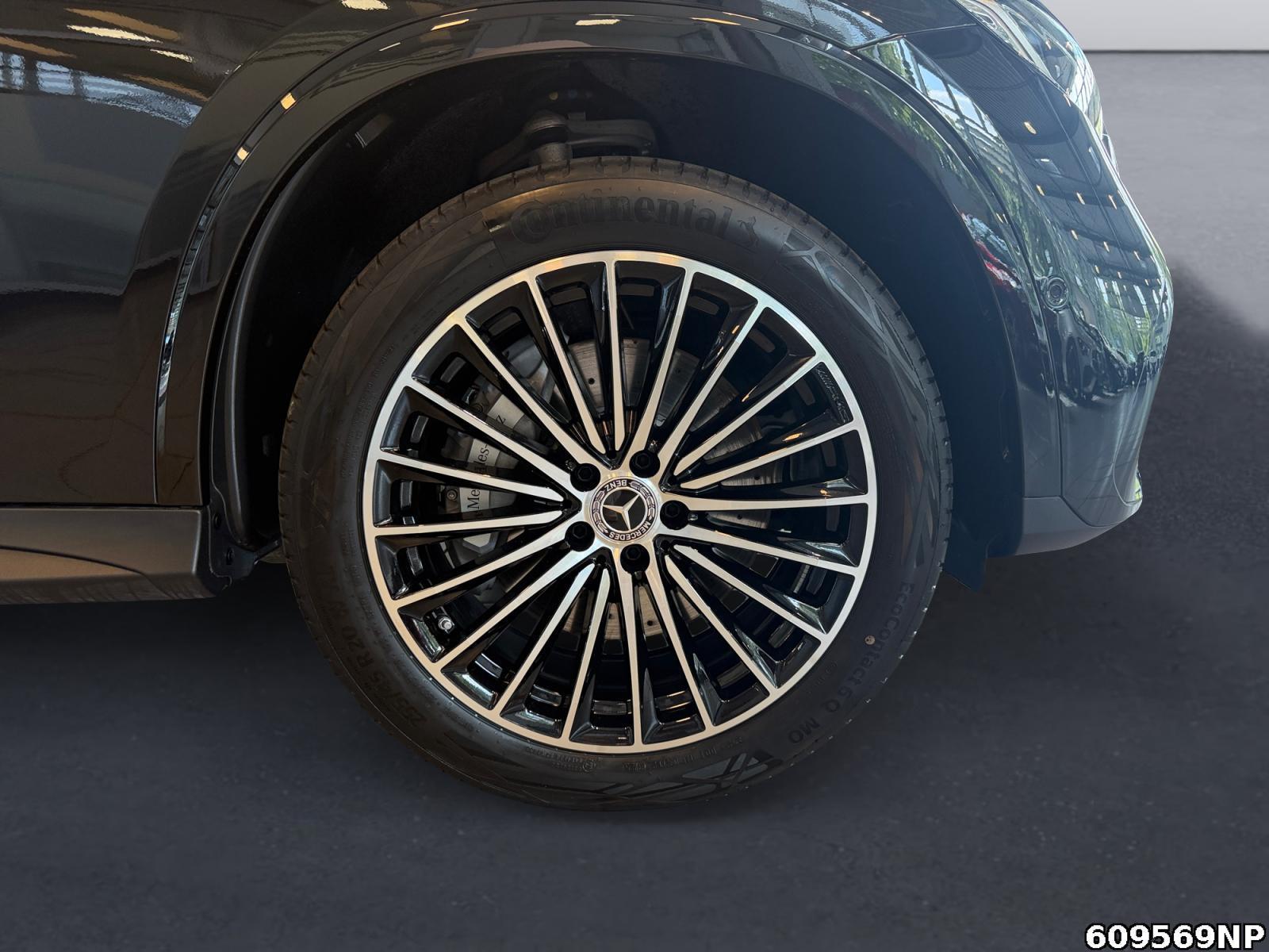 Fahrzeugabbildung Mercedes-Benz GLC 400 e 4M Coupé AMG Pano 20 