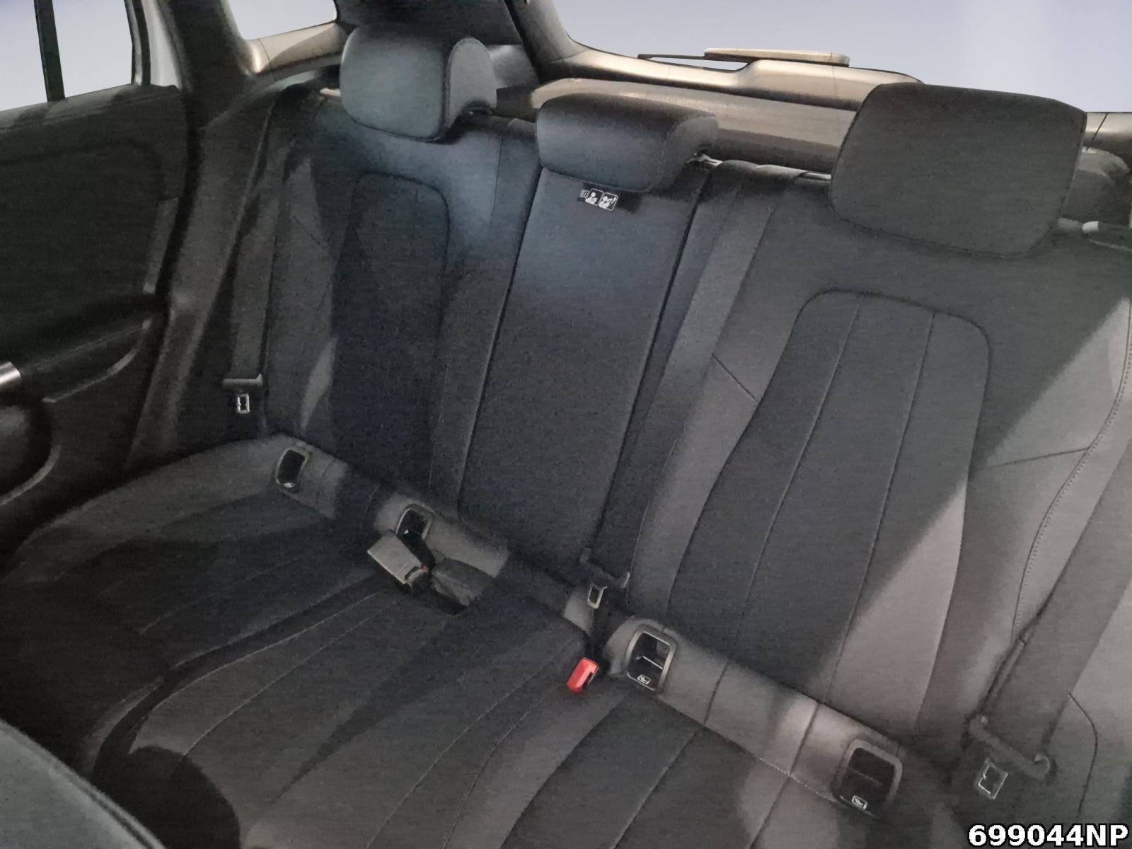 Fahrzeugabbildung Mercedes-Benz GLA 180 d Progressive AHK Kamera Lenkradhzg LED