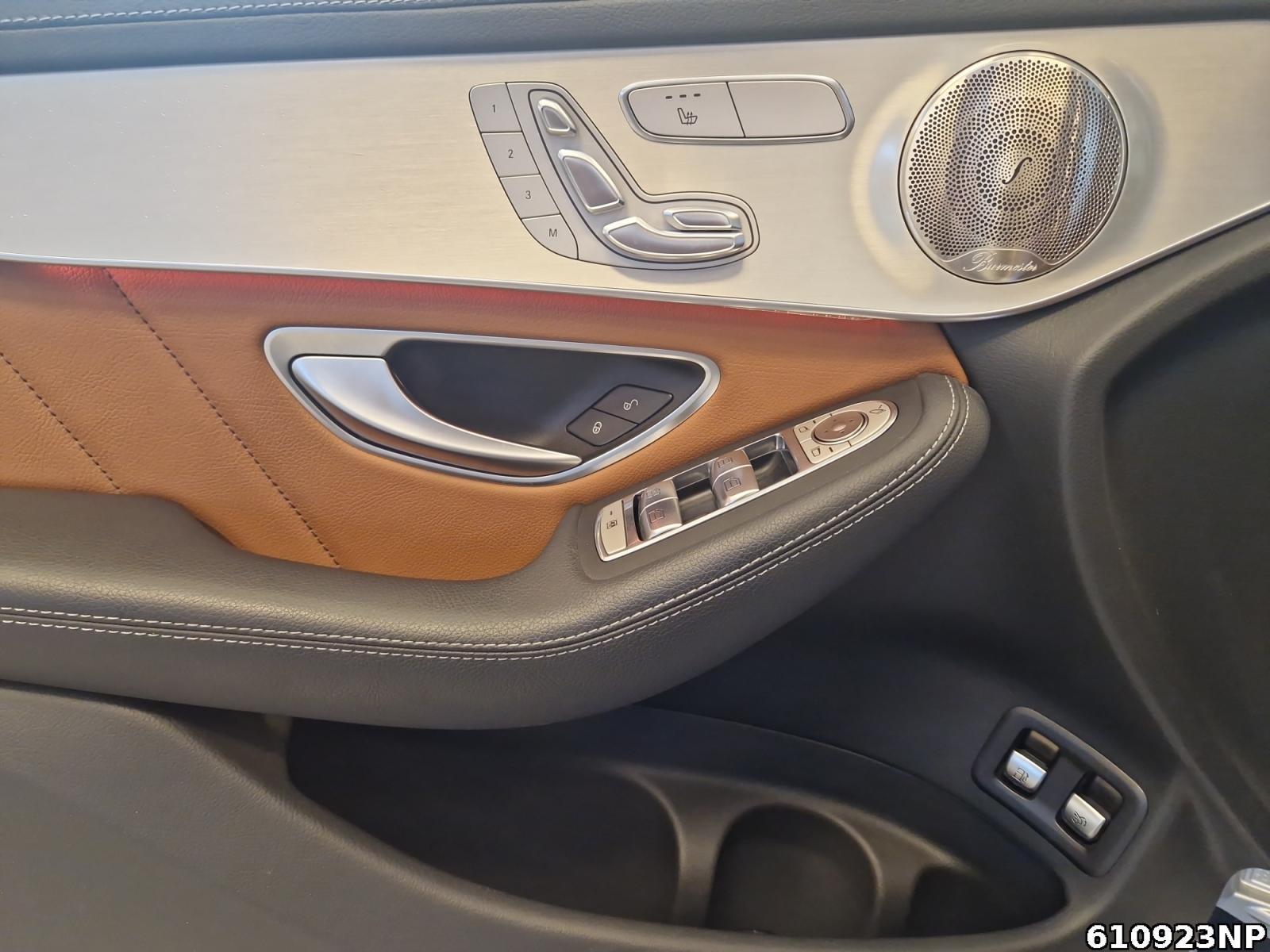Fahrzeugabbildung Mercedes-Benz GLC 300 e 4M AMG