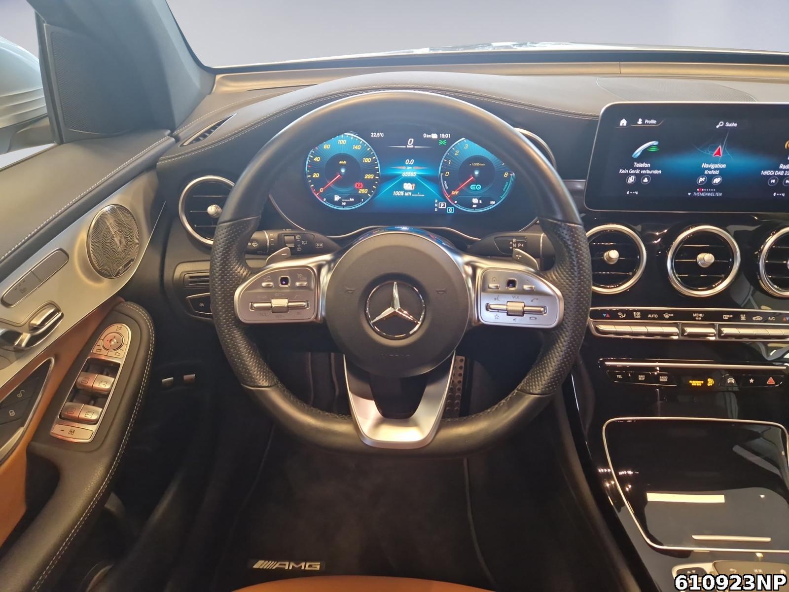 Fahrzeugabbildung Mercedes-Benz GLC 300 e 4M AMG