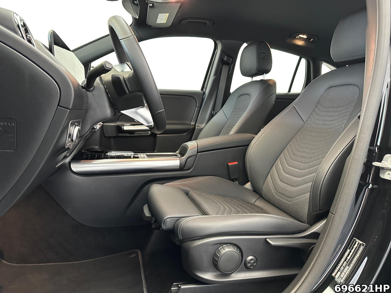 Fahrzeugabbildung Mercedes-Benz GLA 200 d Progressive AHK Kamera Easypack Distr
