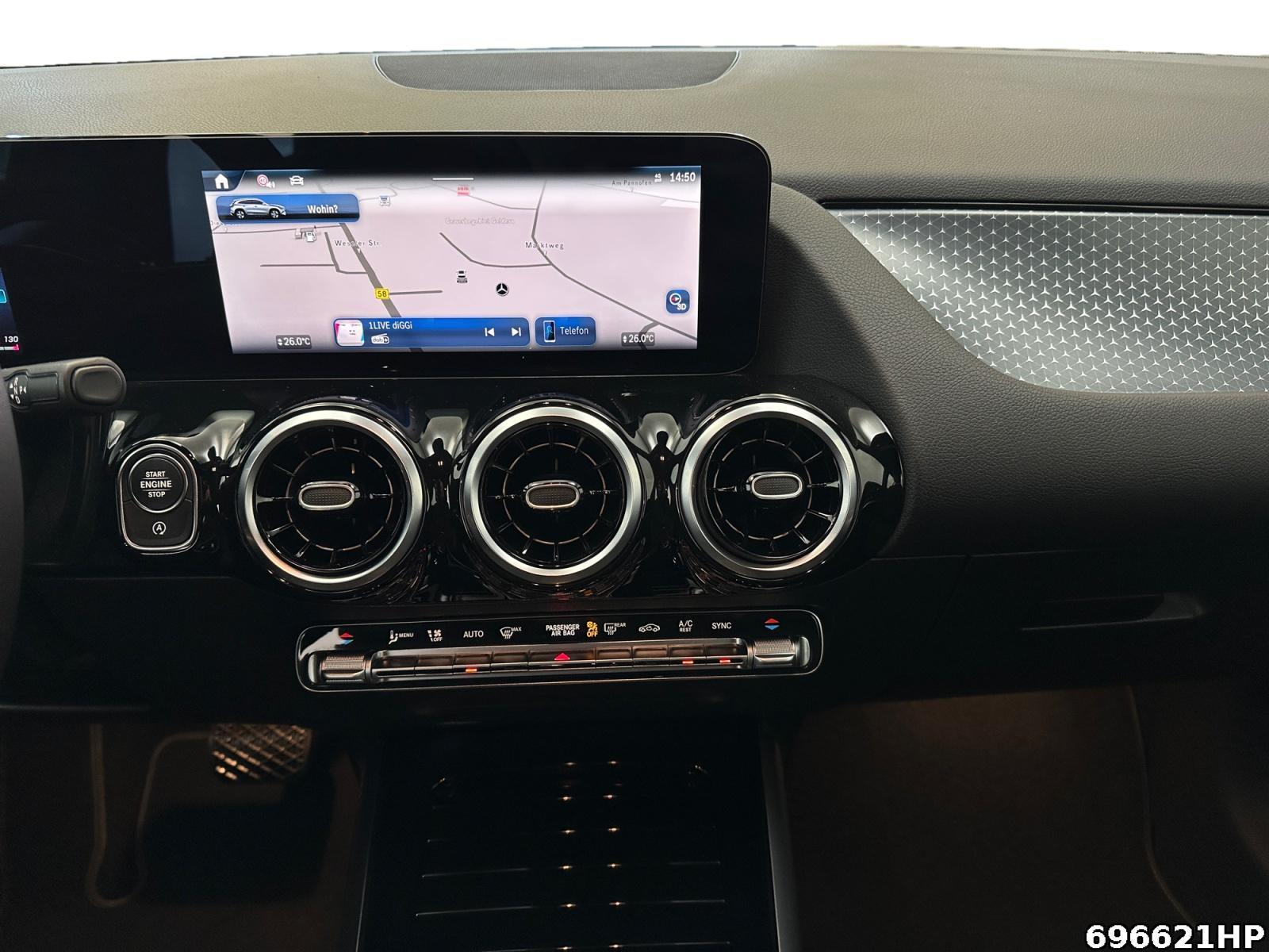Fahrzeugabbildung Mercedes-Benz GLA 200 d Progressive AHK Kamera Easypack Distr