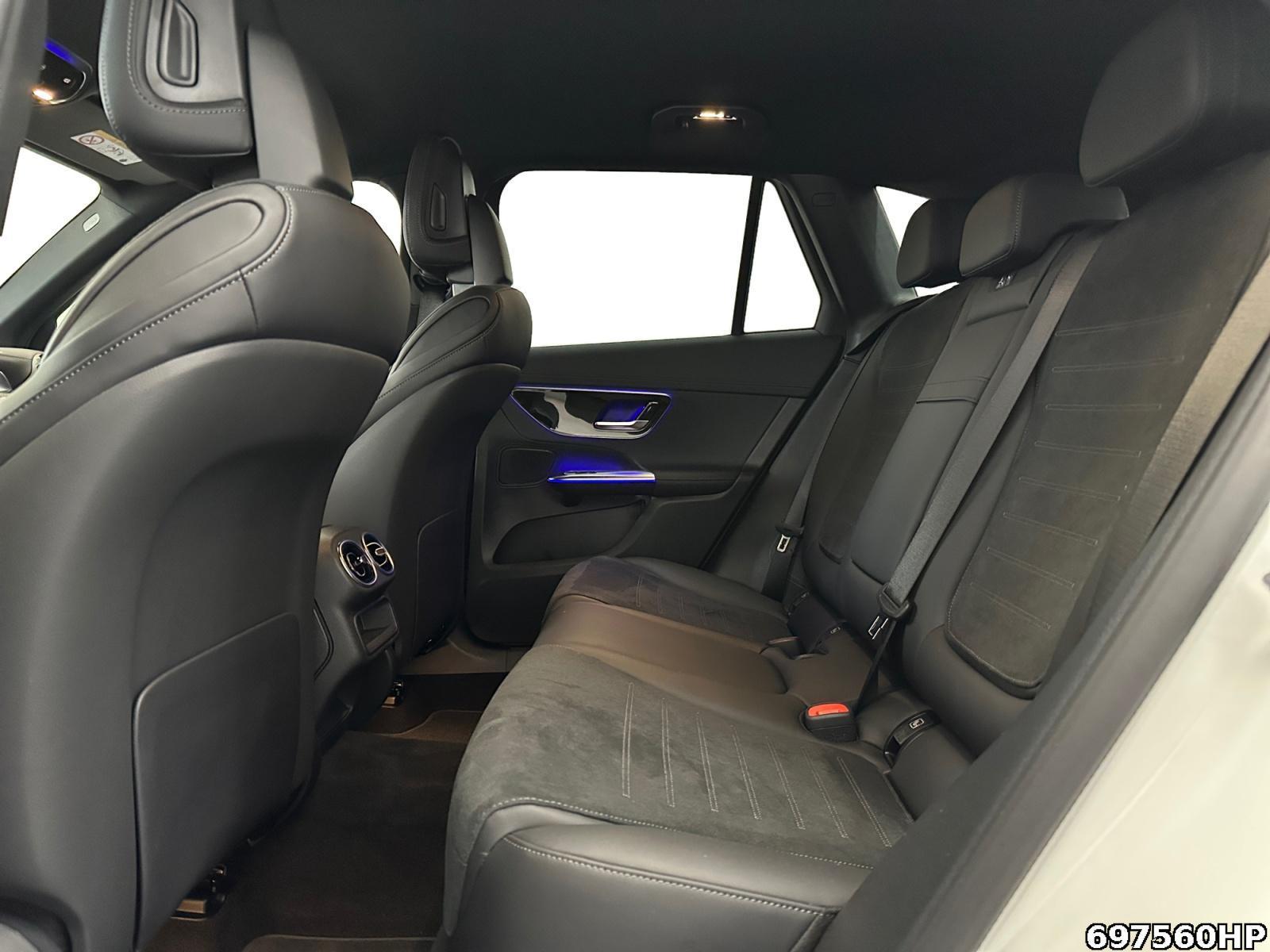 Fahrzeugabbildung Mercedes-Benz GLC 300 d 4M AMG AHK Memory DIGITAL Carplay