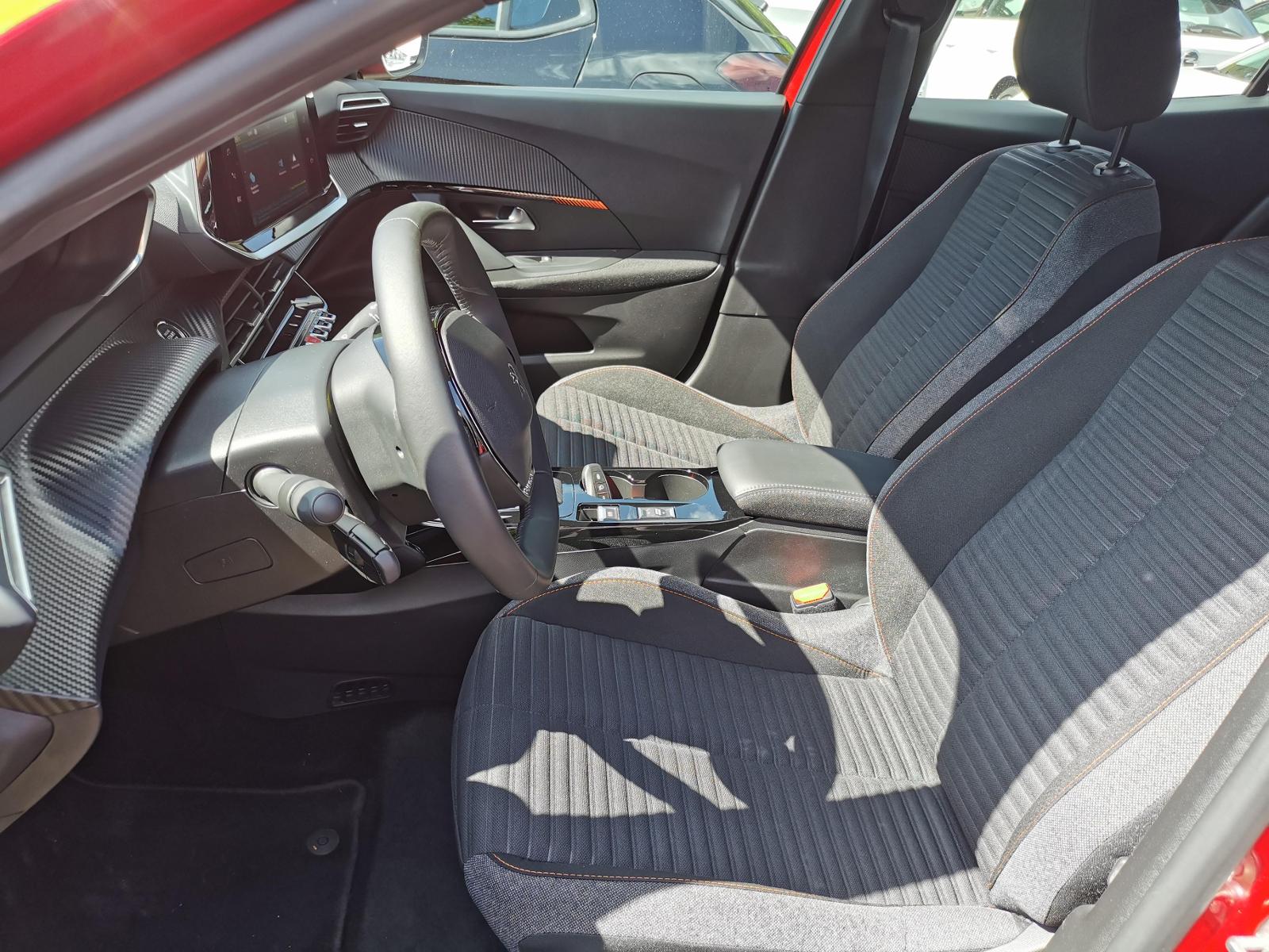 Fahrzeugabbildung Peugeot 2008 Active Pack+USB+PDC+KLIMA+DAB