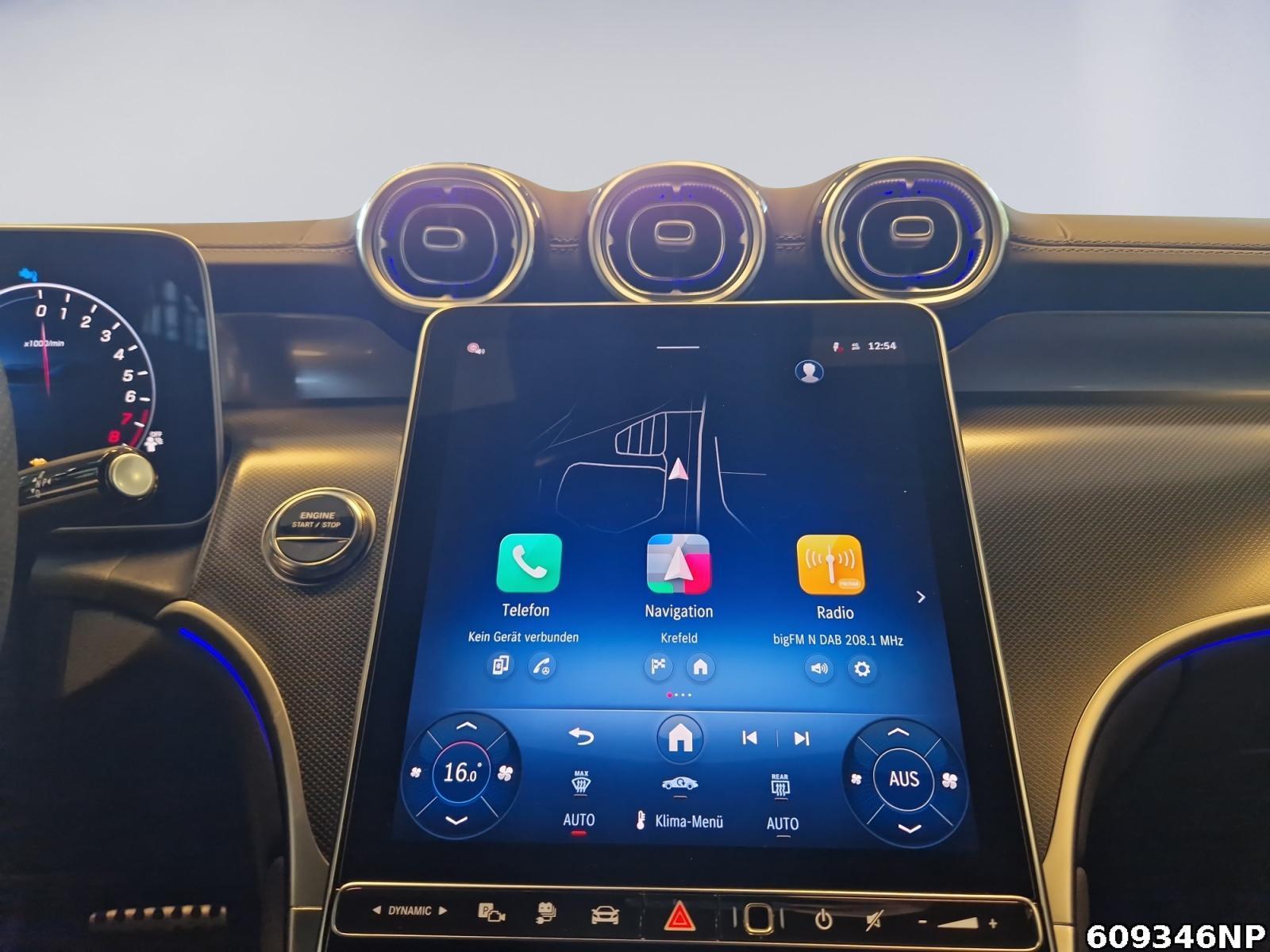 Fahrzeugabbildung Mercedes-Benz GLC 300 e 4M AMG Coupé AHK DIGITAL Distronic+