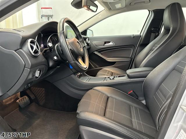 Fahrzeugabbildung Mercedes-Benz GLA 200 d4M Urban Memory Kamera Totwinkel Allrad