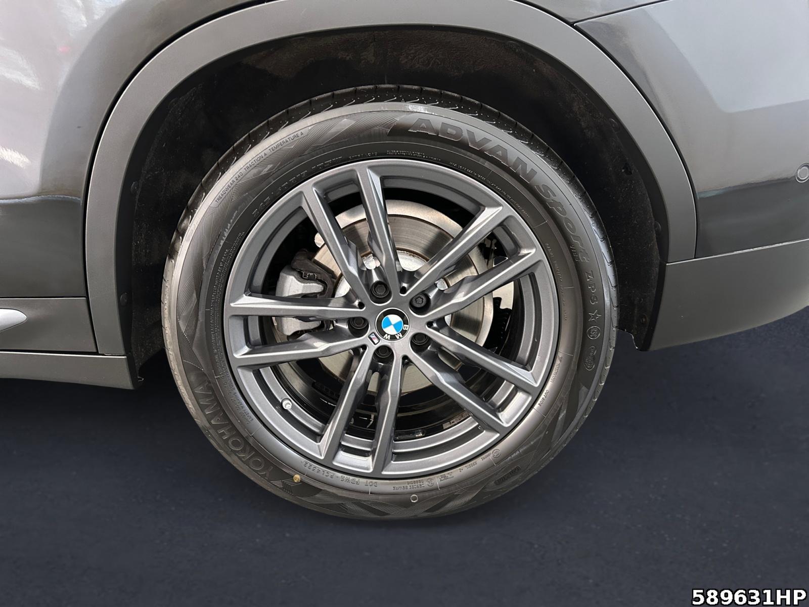 Fahrzeugabbildung BMW X3 xDrive 30d *AHK Pano Distronic Ambiente 19