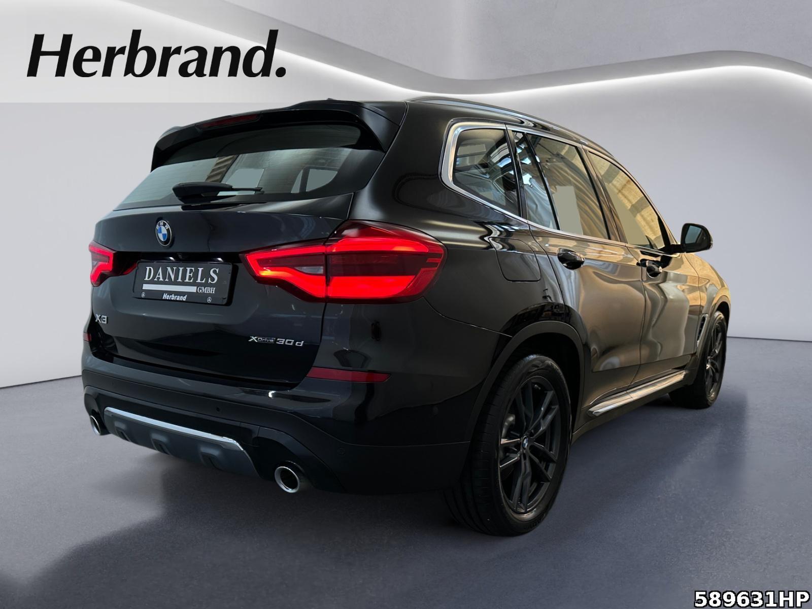 Fahrzeugabbildung BMW X3 xDrive 30d *AHK Pano Distronic Ambiente 19