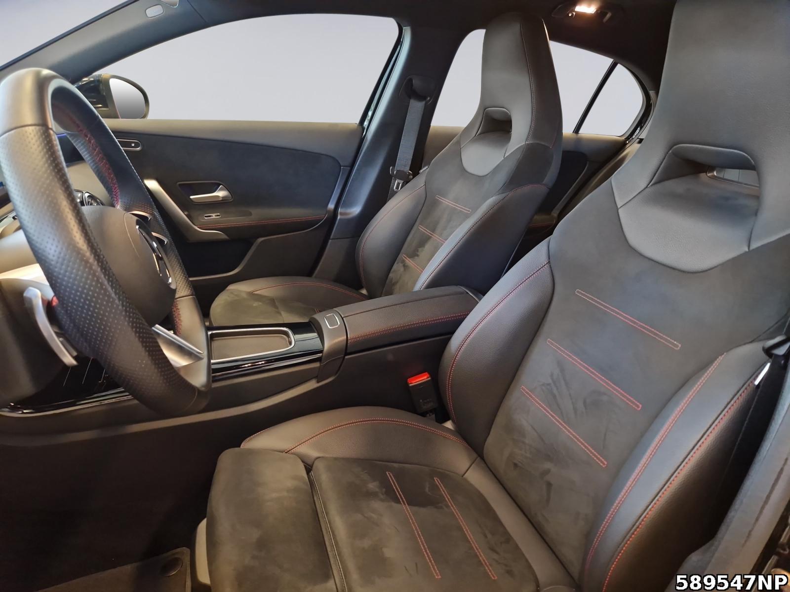 Fahrzeugabbildung Mercedes-Benz A 200 d AMG Ahk Keyless Multibeam Kamera