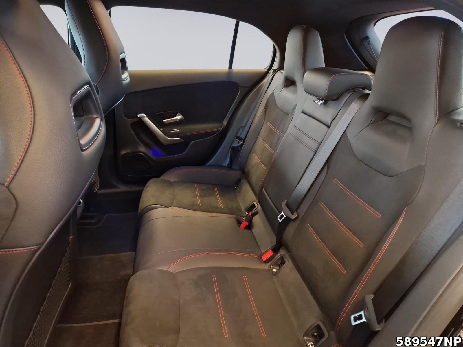 Fahrzeugabbildung Mercedes-Benz A 200 d AMG Ahk Keyless Multibeam Kamera