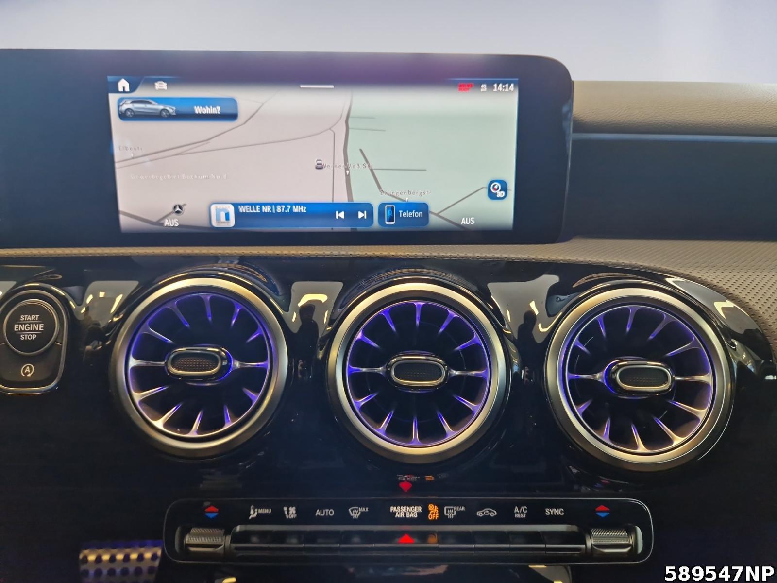 Fahrzeugabbildung Mercedes-Benz A 200 d AMG Ahk Keyless Multibeam Kamera