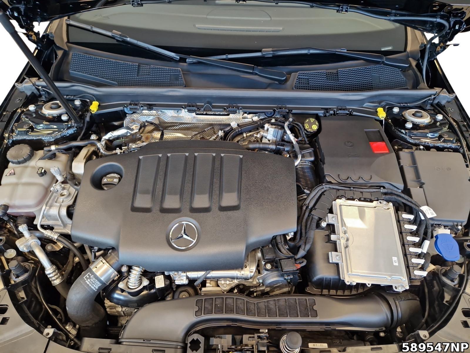 Fahrzeugabbildung Mercedes-Benz A 200 d AMG Ahk Keyless Multibeam Kamera