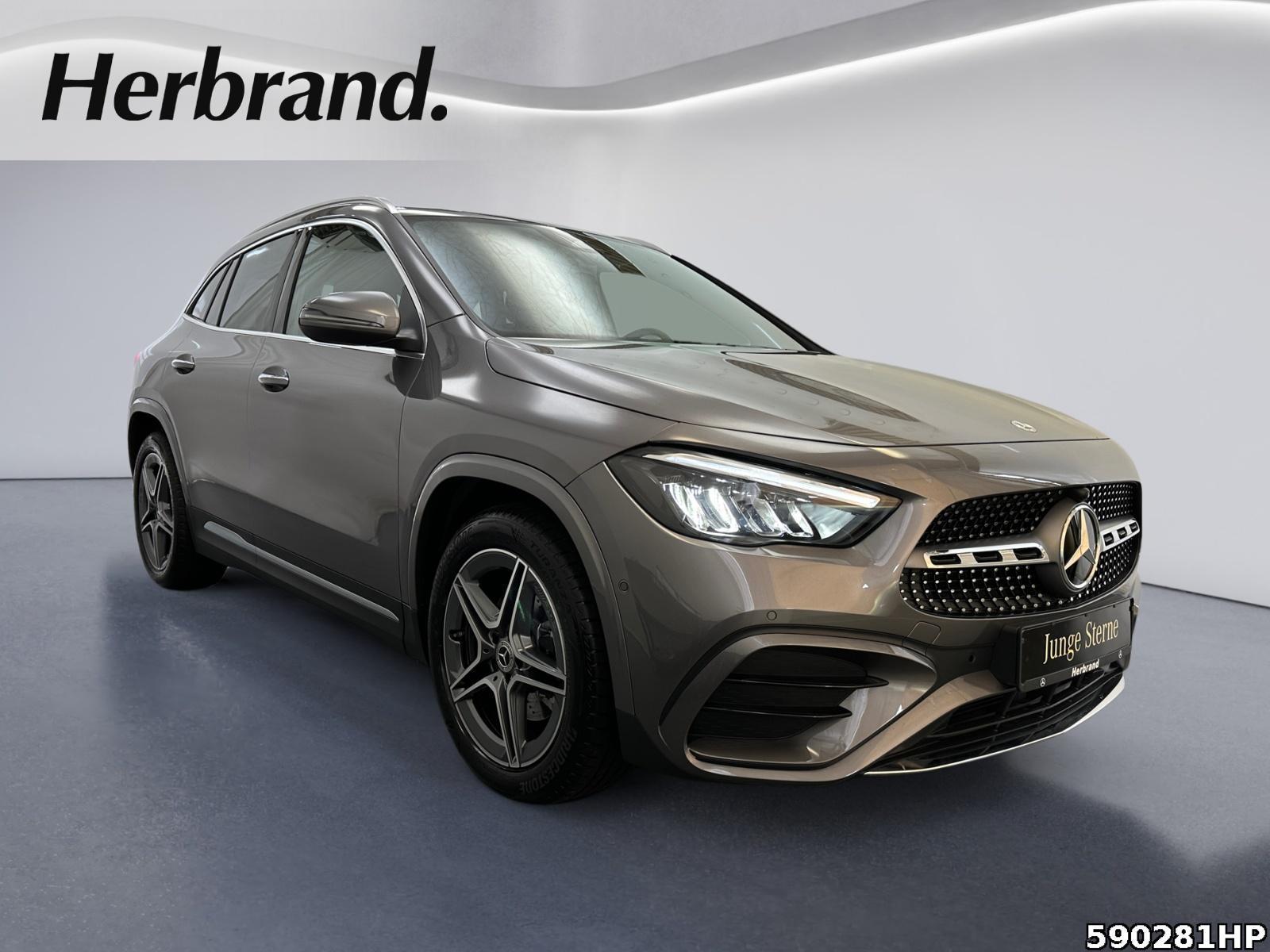 Fahrzeugabbildung Mercedes-Benz GLA 180 AMG Line Panorama-Schiebedach KEYLESS-GO