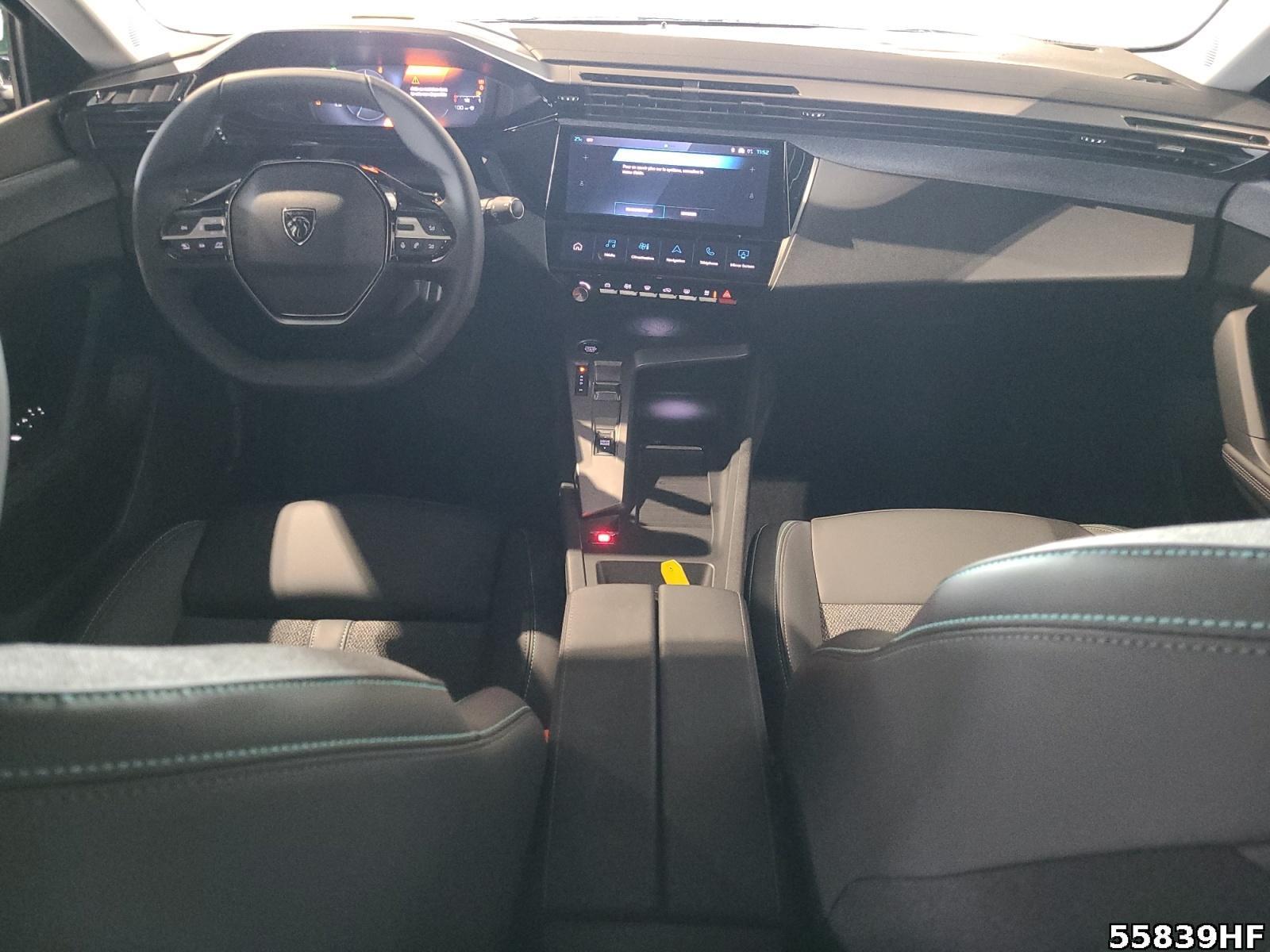 Fahrzeugabbildung Peugeot 308 SW Allure Hybrid 145 PS AT