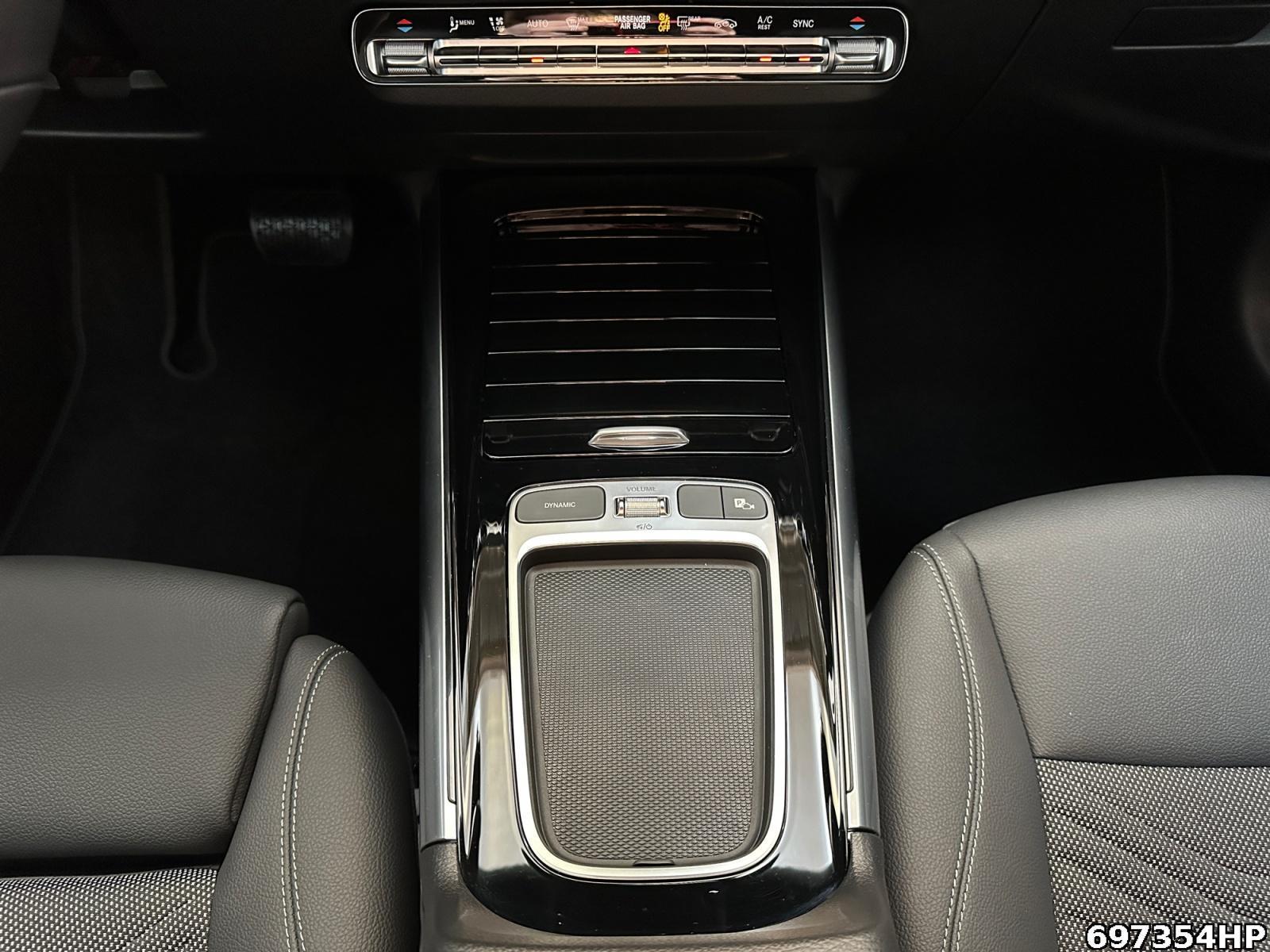 Fahrzeugabbildung Mercedes-Benz GLA 200 d Progressive AHK DISTRONIC Easy-Pack..