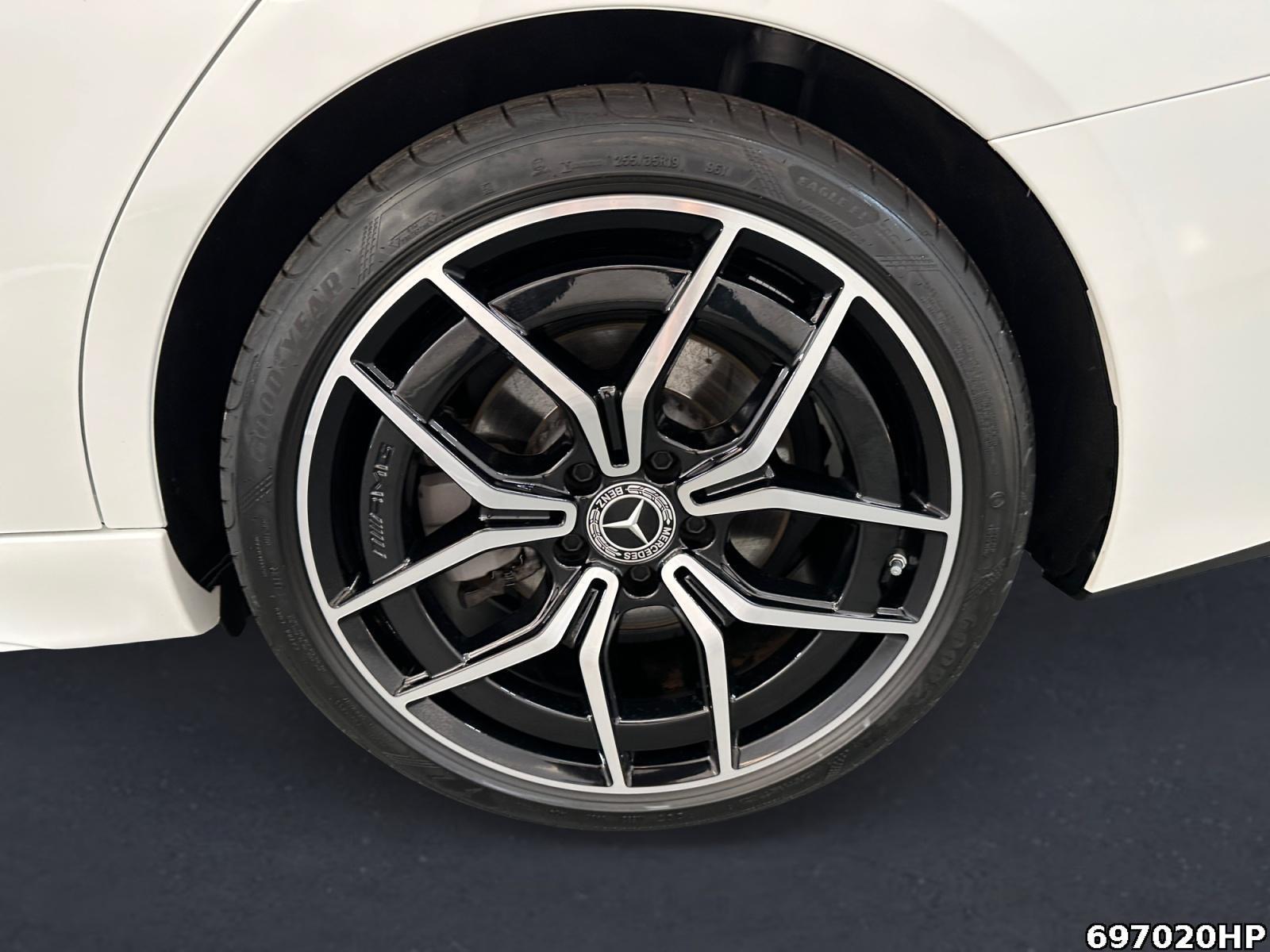 Fahrzeugabbildung Mercedes-Benz C 180 T AMG AHK Ambiente EASYPACK Totw. Kamera