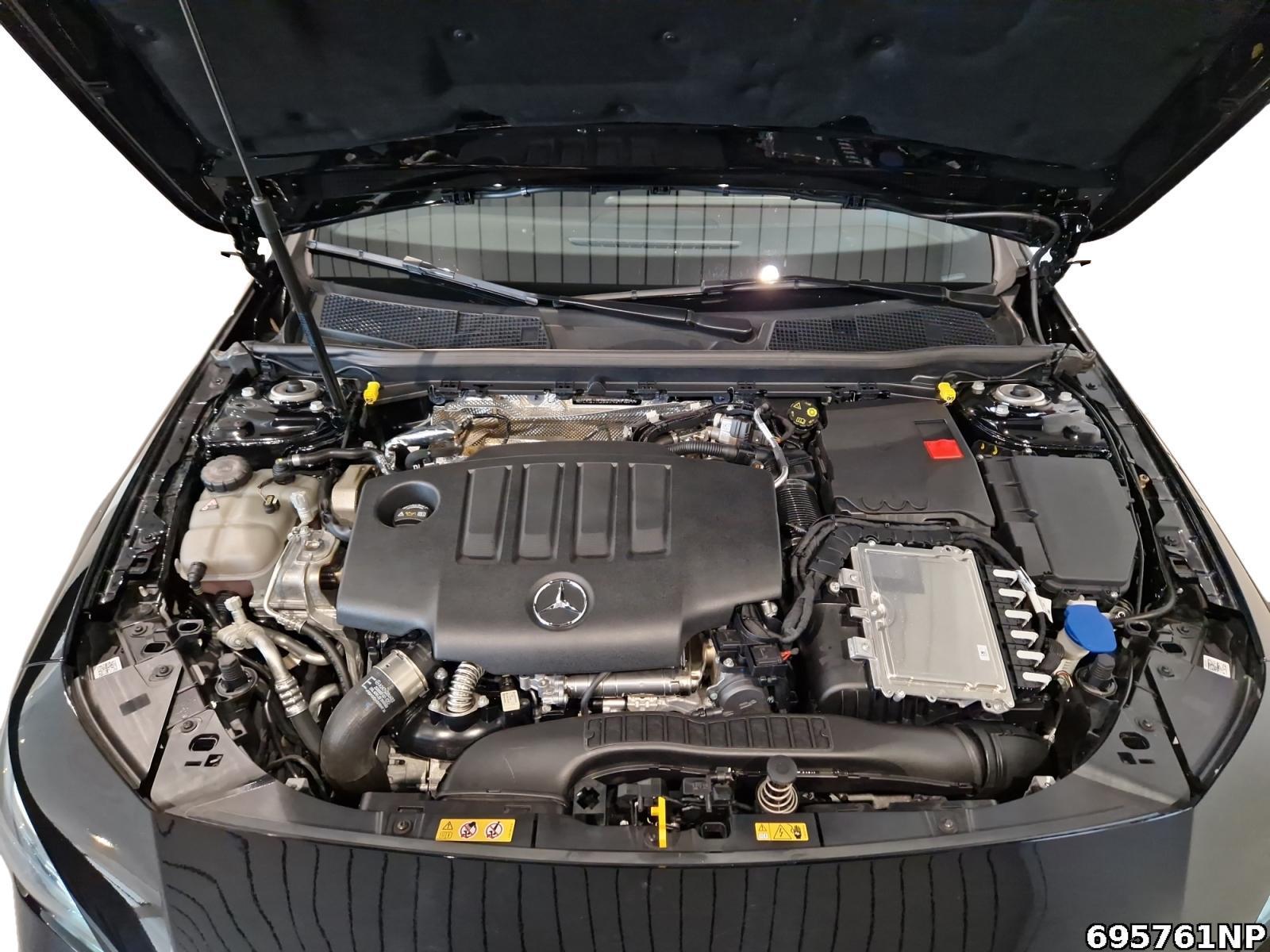 Fahrzeugabbildung Mercedes-Benz CLA 200 d AMG Night Pano KEYLESS Kamera Ambiente