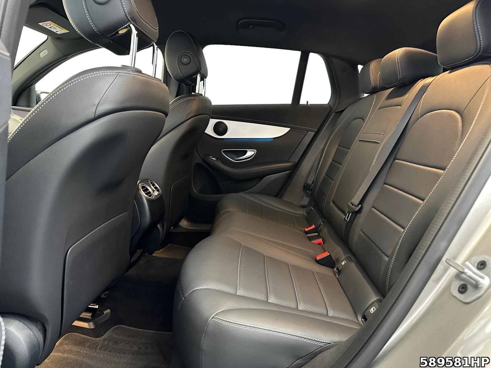 Fahrzeugabbildung Mercedes-Benz EQC 4M DISTRONIC Memory AHK 360° Kamera DAB+