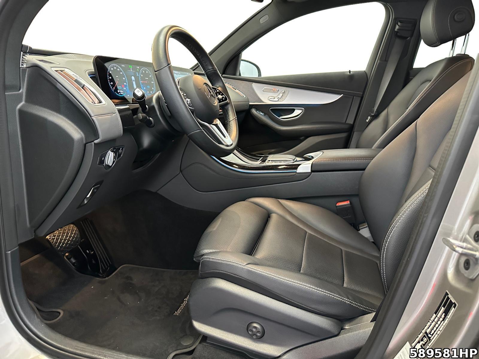 Fahrzeugabbildung Mercedes-Benz EQC 4M DISTRONIC Memory AHK 360° Kamera DAB+