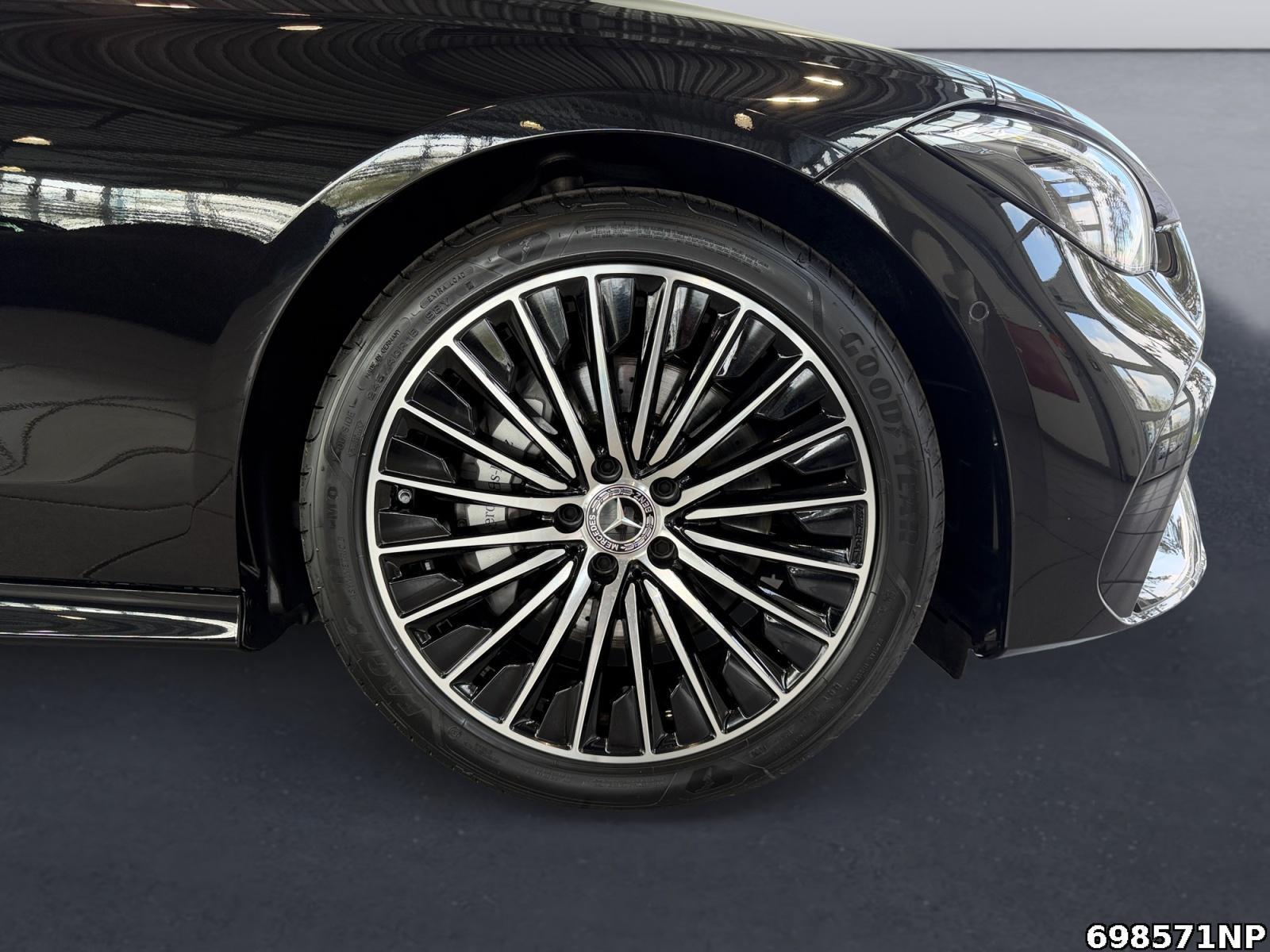 Fahrzeugabbildung Mercedes-Benz CLE 220 d Cabrio AMG Keyless Kamera LED Memory.