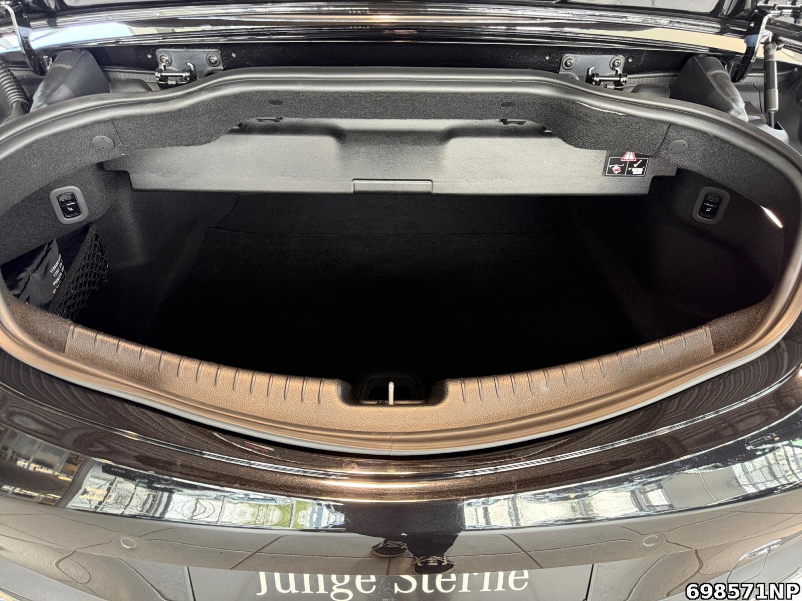 Fahrzeugabbildung Mercedes-Benz CLE 220 d Cabrio AMG Keyless Kamera LED Memory.