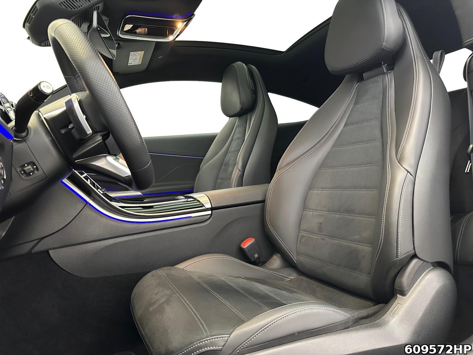 Fahrzeugabbildung Mercedes-Benz CLE 300 e AMG Pano Digital Distronic Memory 19