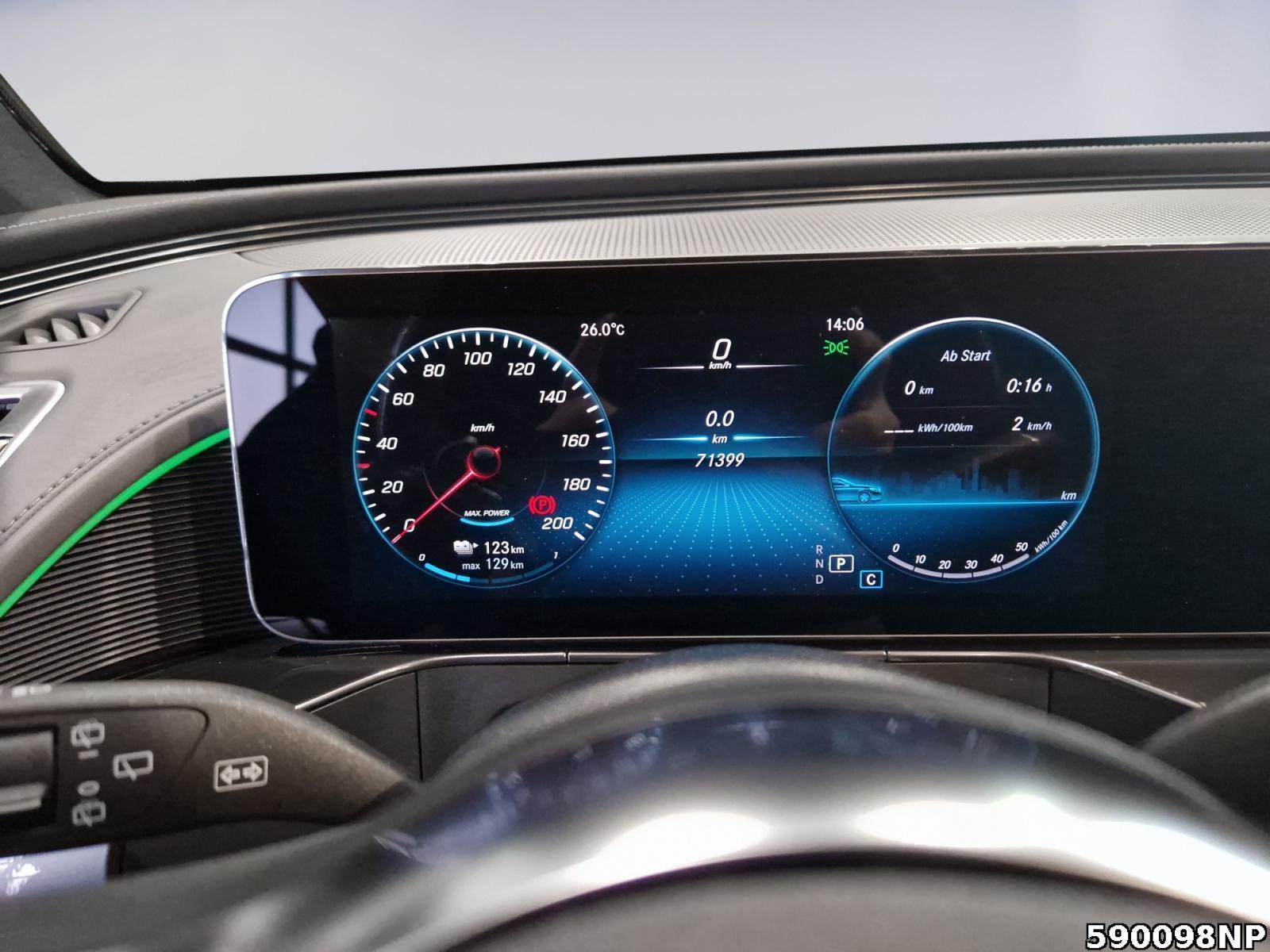 Fahrzeugabbildung Mercedes-Benz EQC 4M AMG Multibeam LMF 21