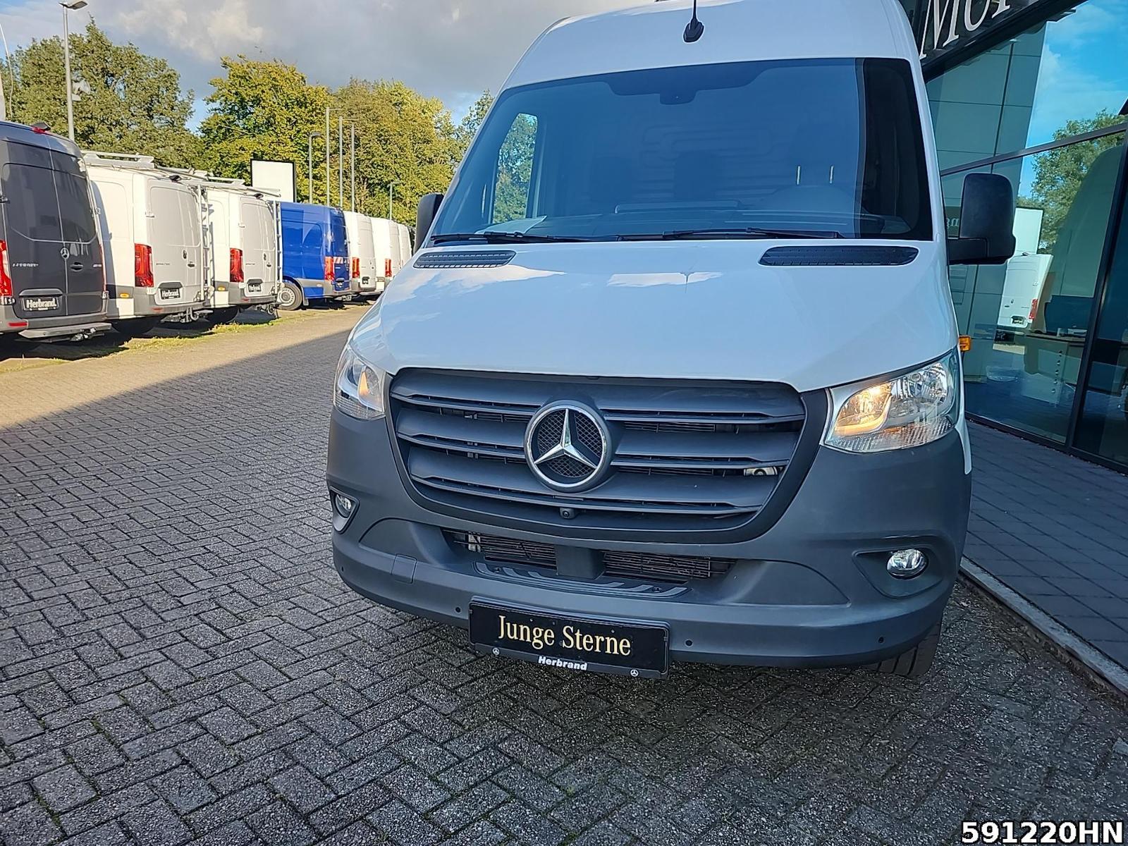 Fahrzeugabbildung Mercedes-Benz Sprinter 315 CDI Kasten*Maxi*360Kamera*Schwings