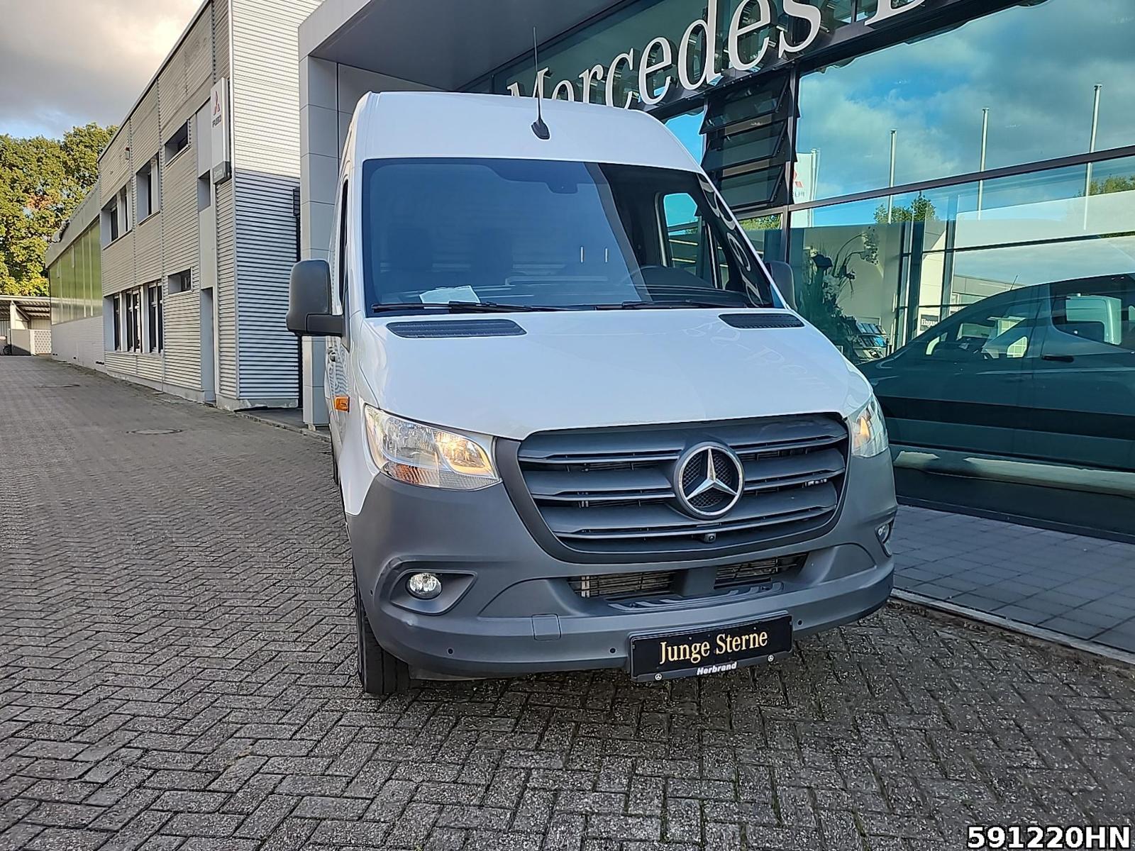 Fahrzeugabbildung Mercedes-Benz Sprinter 315 CDI Kasten*Maxi*360Kamera*Schwings